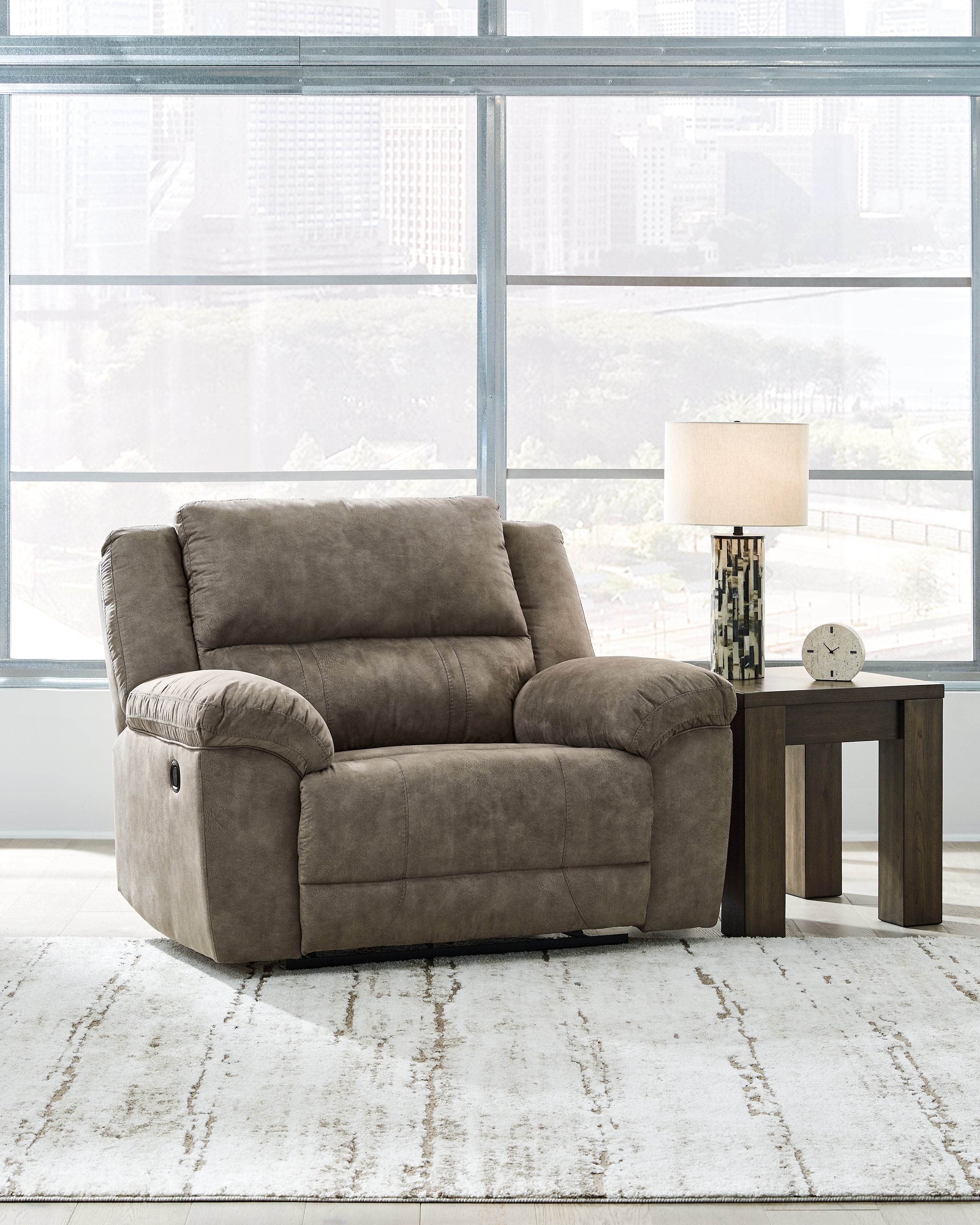 Best Deals Furniture - Ashley Furniture - Laresview Oversized Recliner - Zero Wall Wide Seat Recliner - 3720352