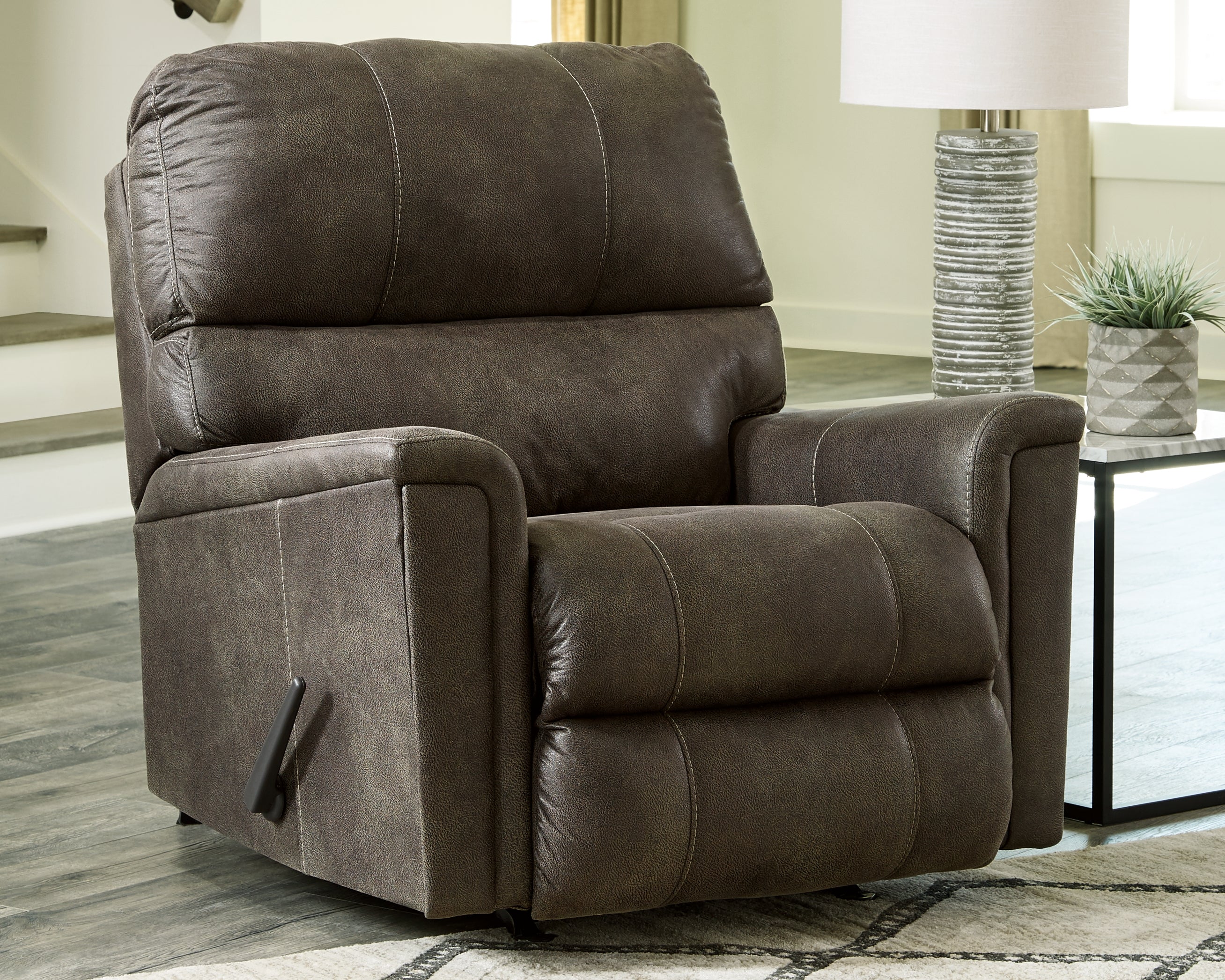 Best Deals Furniture - Ashley Furniture - Navi Recliner - Rocker Recliner - 9400225