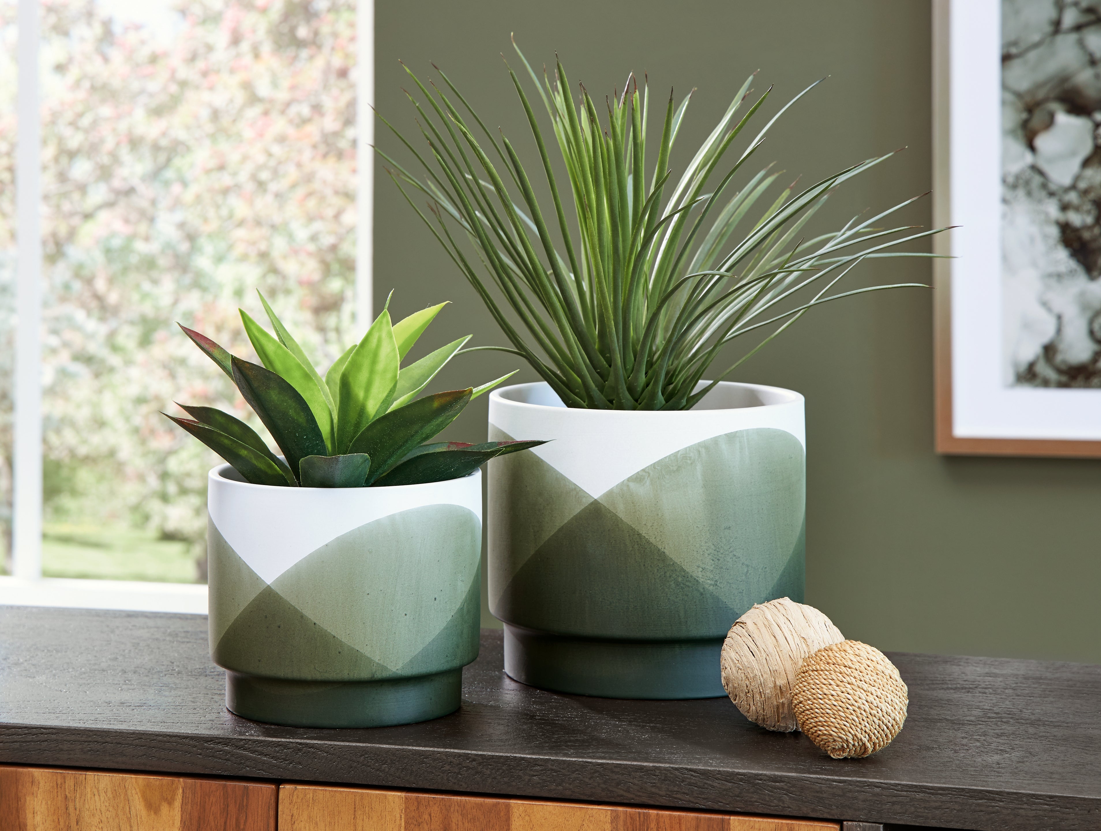 Best Deals Furniture - Ashley Furniture - Ardenridge Planter (Set of 2) - Planter Set (Set of 2) - A2000579