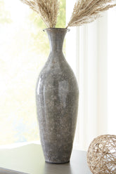 Best Deals Furniture - Ashley Furniture - Brockwich Vase - Vase - A2000589
