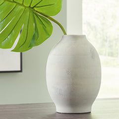Best Deals Furniture - Ashley Furniture - Clayson Vase - Vase - A2000653