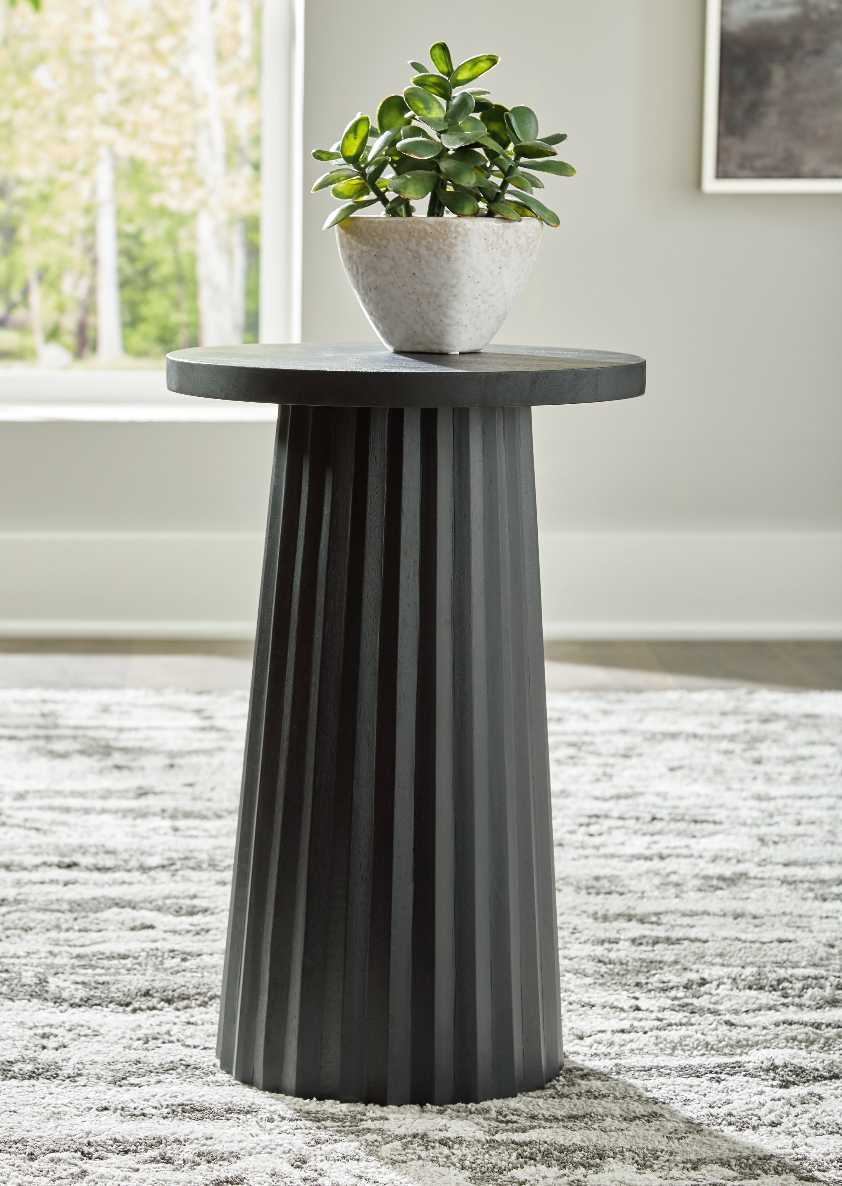 Best Deals Furniture - Ashley Furniture - Ceilby Accent Table - Accent Table - A4000603