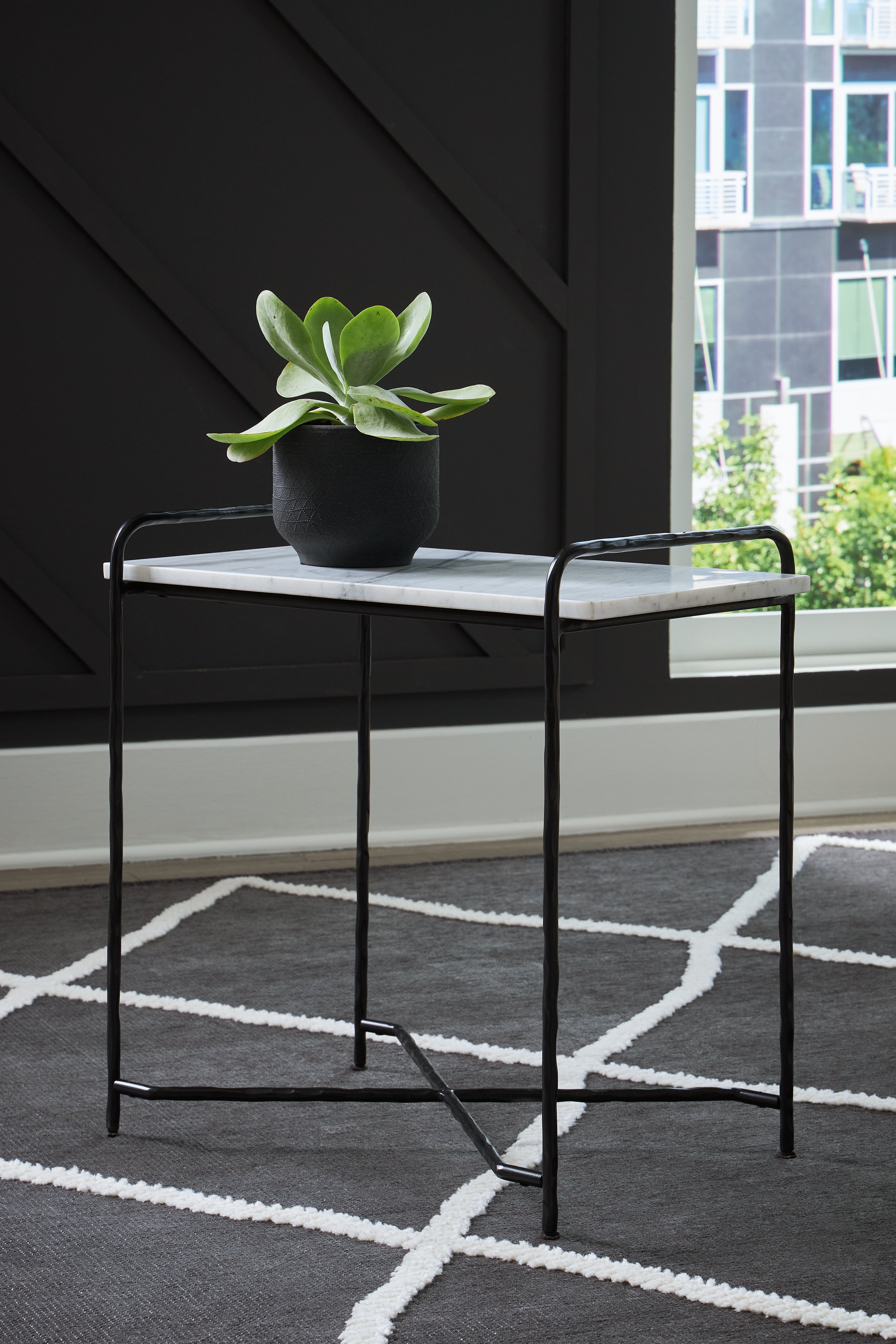 Best Deals Furniture - Ashley Furniture - Ashber Accent Table - Accent Table - A4000609