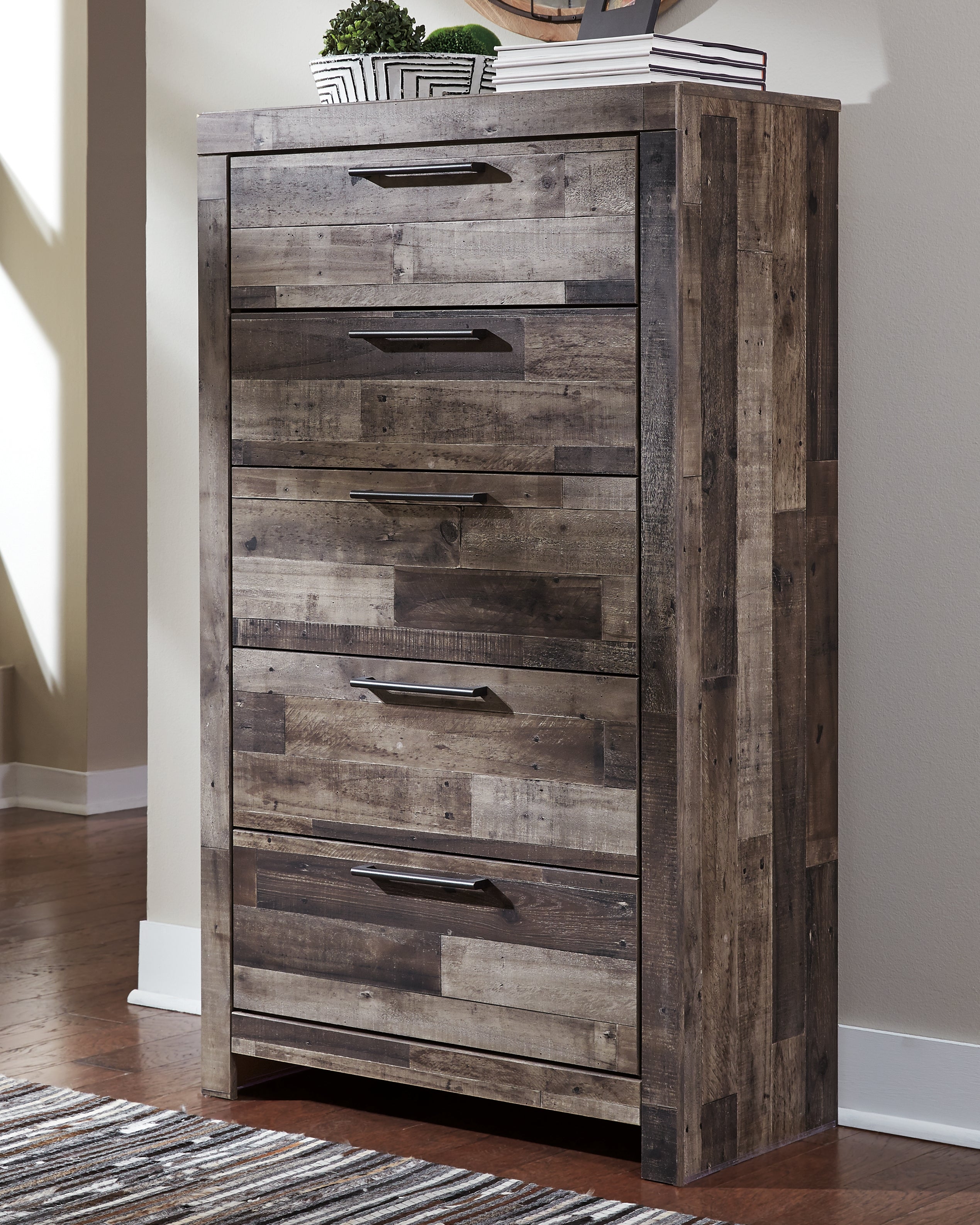 Best Deals Furniture - Ashley Furniture - Derekson Chest of Drawers - Five Drawer Chest - B200-46