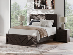 Best Deals Furniture - Ashley Furniture - Prendonea Queen Panel Bed - Queen Panel Bed - B3789B4