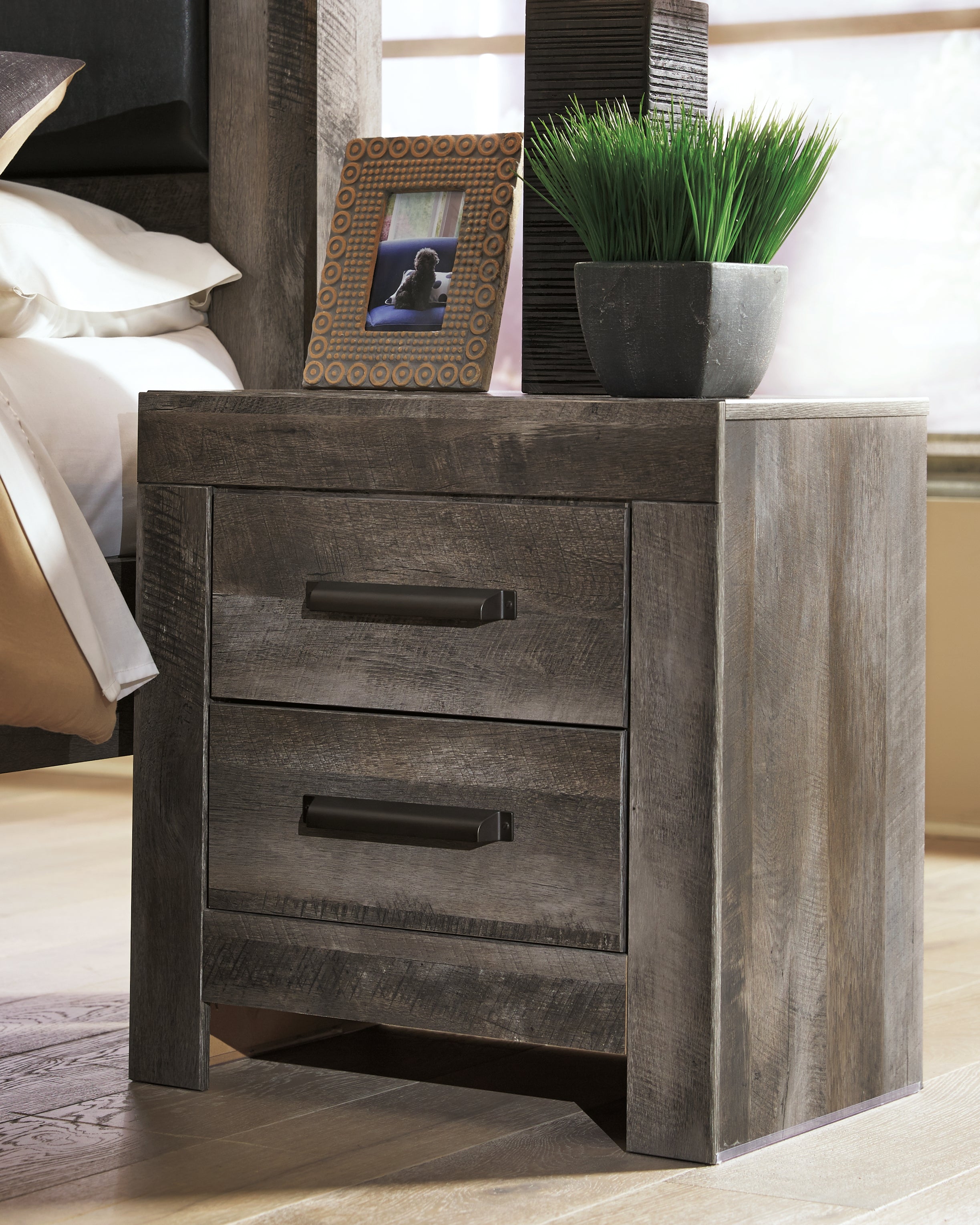 Best Deals Furniture - Ashley Furniture - Wynnlow Nightstand - Two Drawer Night Stand - B440-92