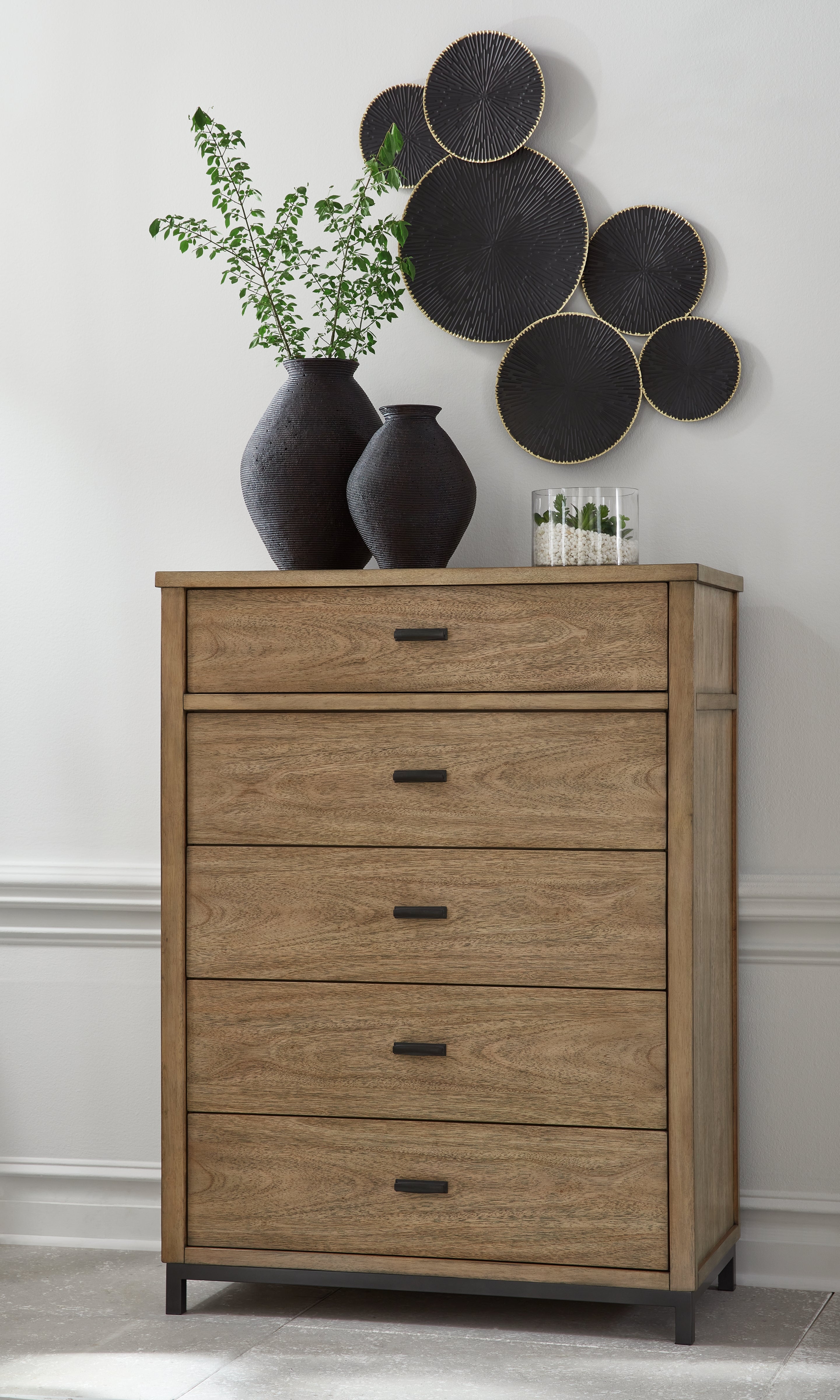 Best Deals Furniture - Ashley Furniture - Tomtyn Chest of Drawers - Five Drawer Chest - B622-46
