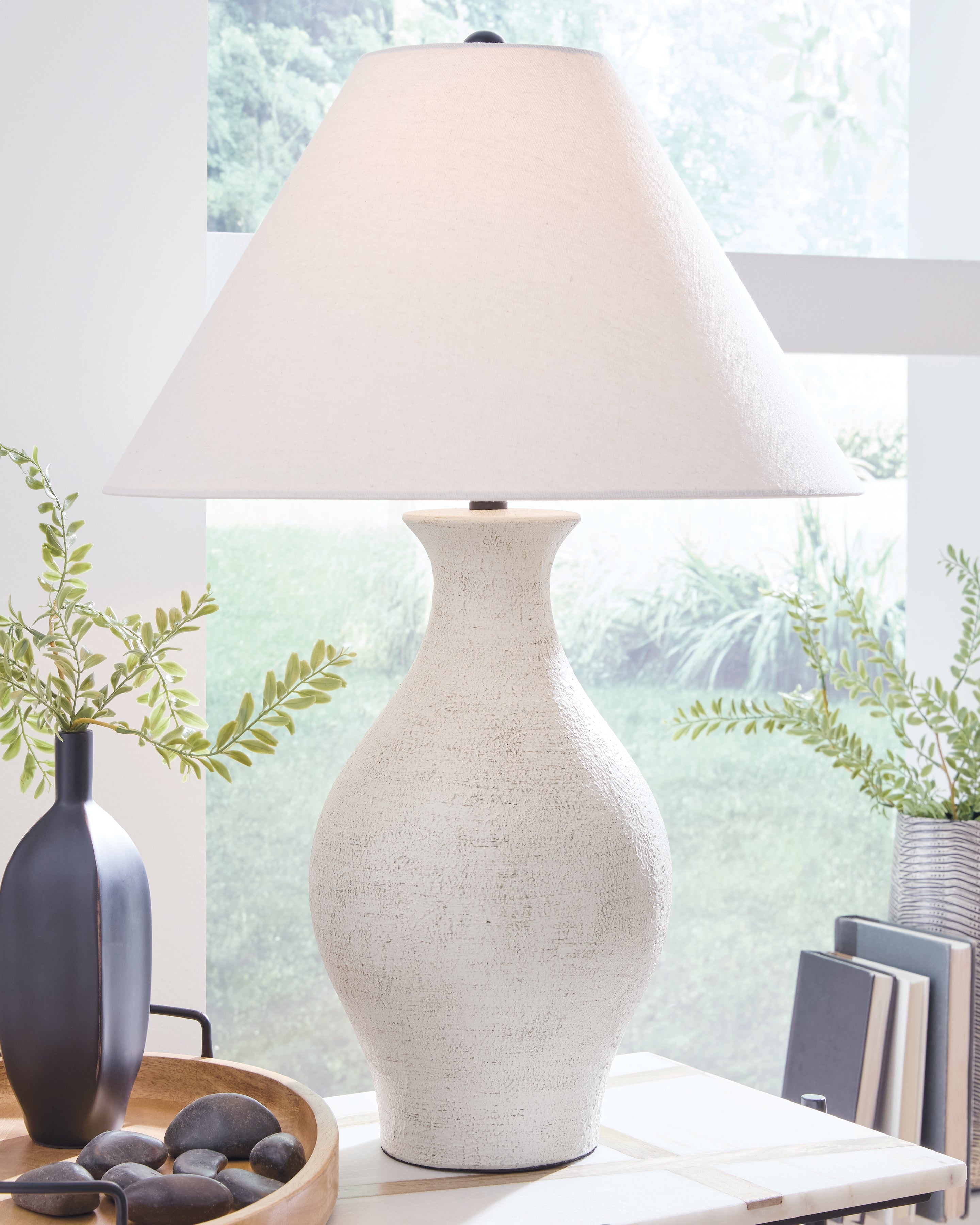 Best Deals Furniture - Ashley Furniture - Ashbend Table Lamp - Ceramic Table Lamp (1/CN) - L100884