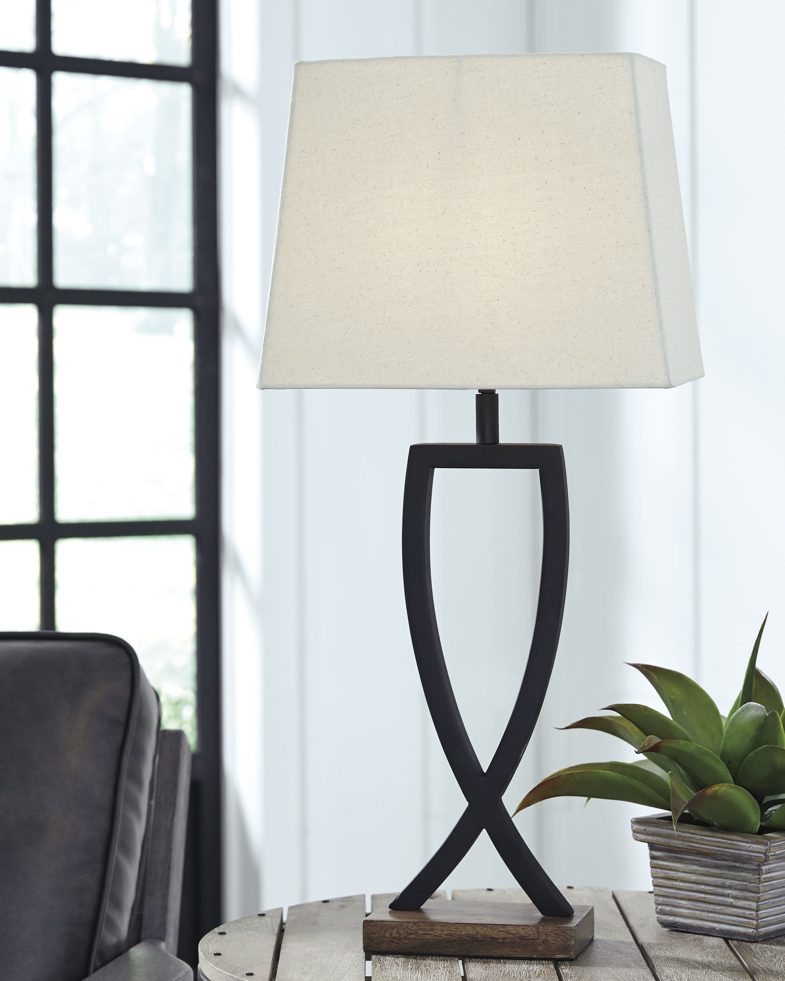 Best Deals Furniture - Ashley Furniture - Makara Table Lamp (Set of 2) - Metal Table Lamp (Set of 2) - L204174