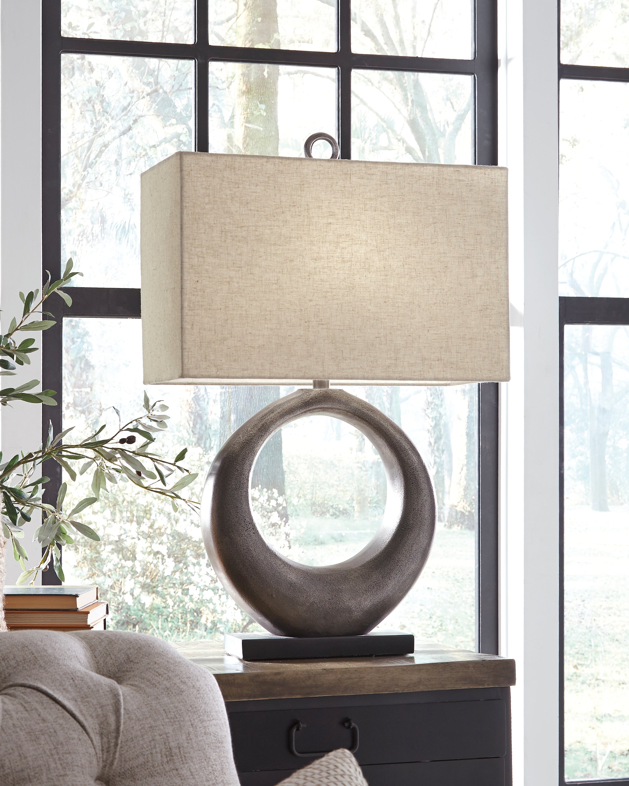 Best Deals Furniture - Ashley Furniture - Saria Table Lamp - Metal Table Lamp (1/CN) - L207394