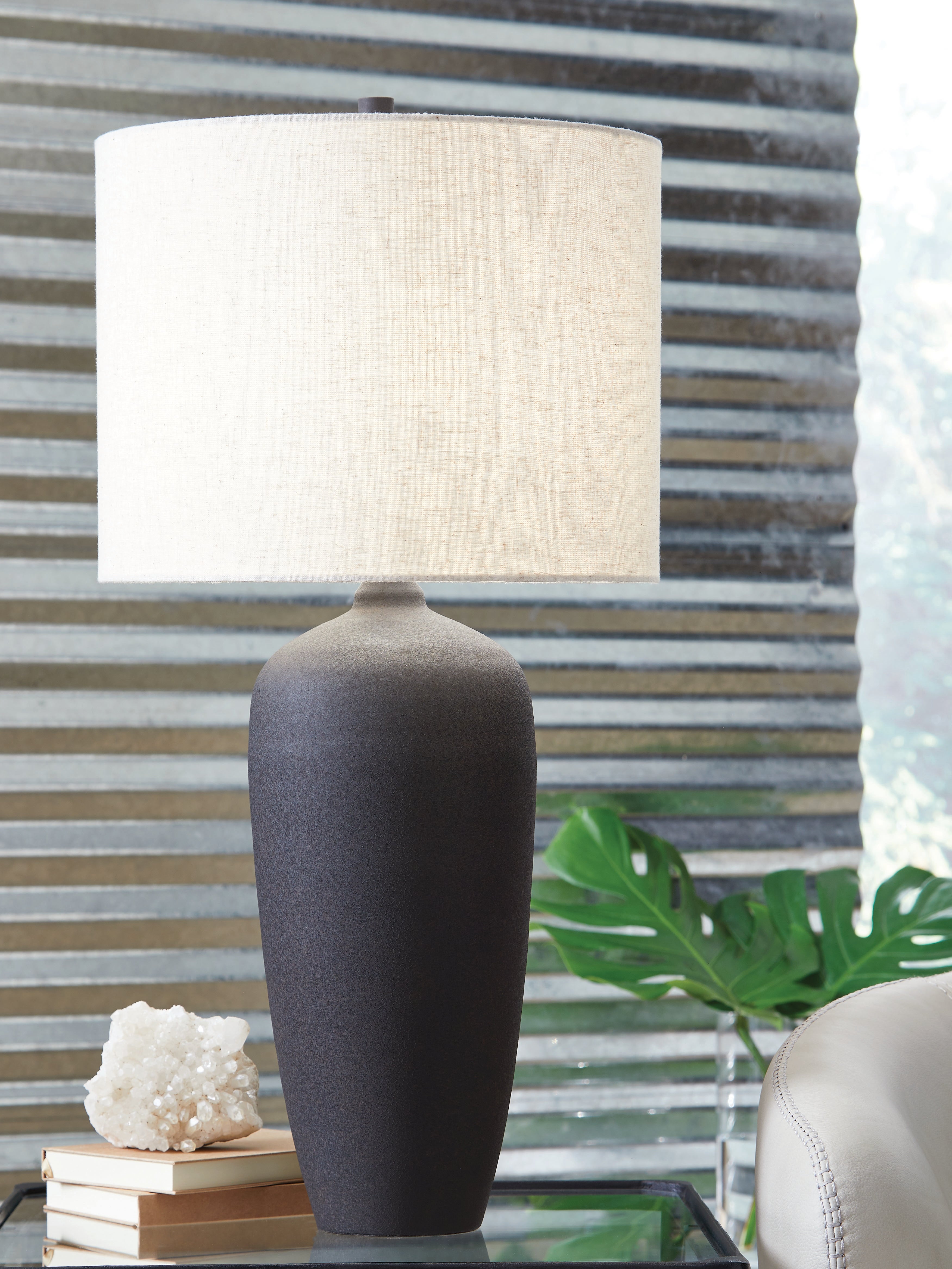 Best Deals Furniture - Ashley Furniture - Ryenburg Table Lamp - Metal Table Lamp (1/CN) - L207584