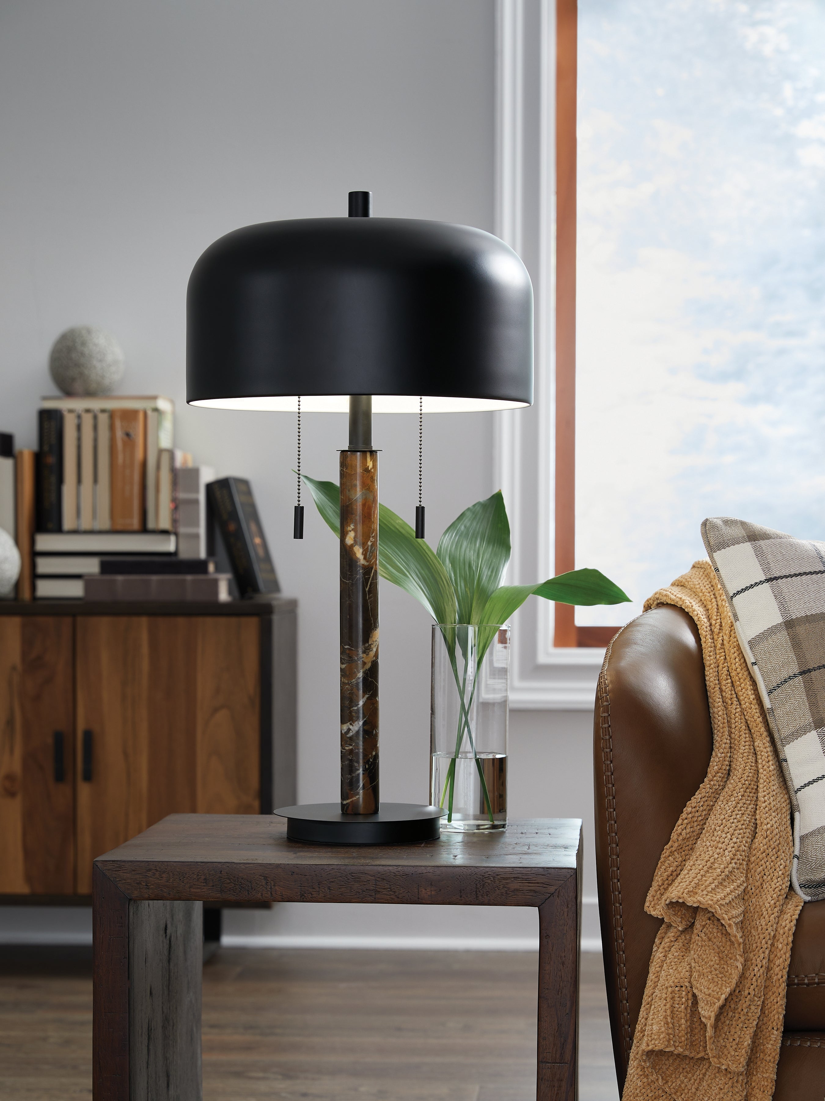 Best Deals Furniture - Ashley Furniture - Alanbert Table Lamp - Metal Table Lamp (1/CN) - L208454