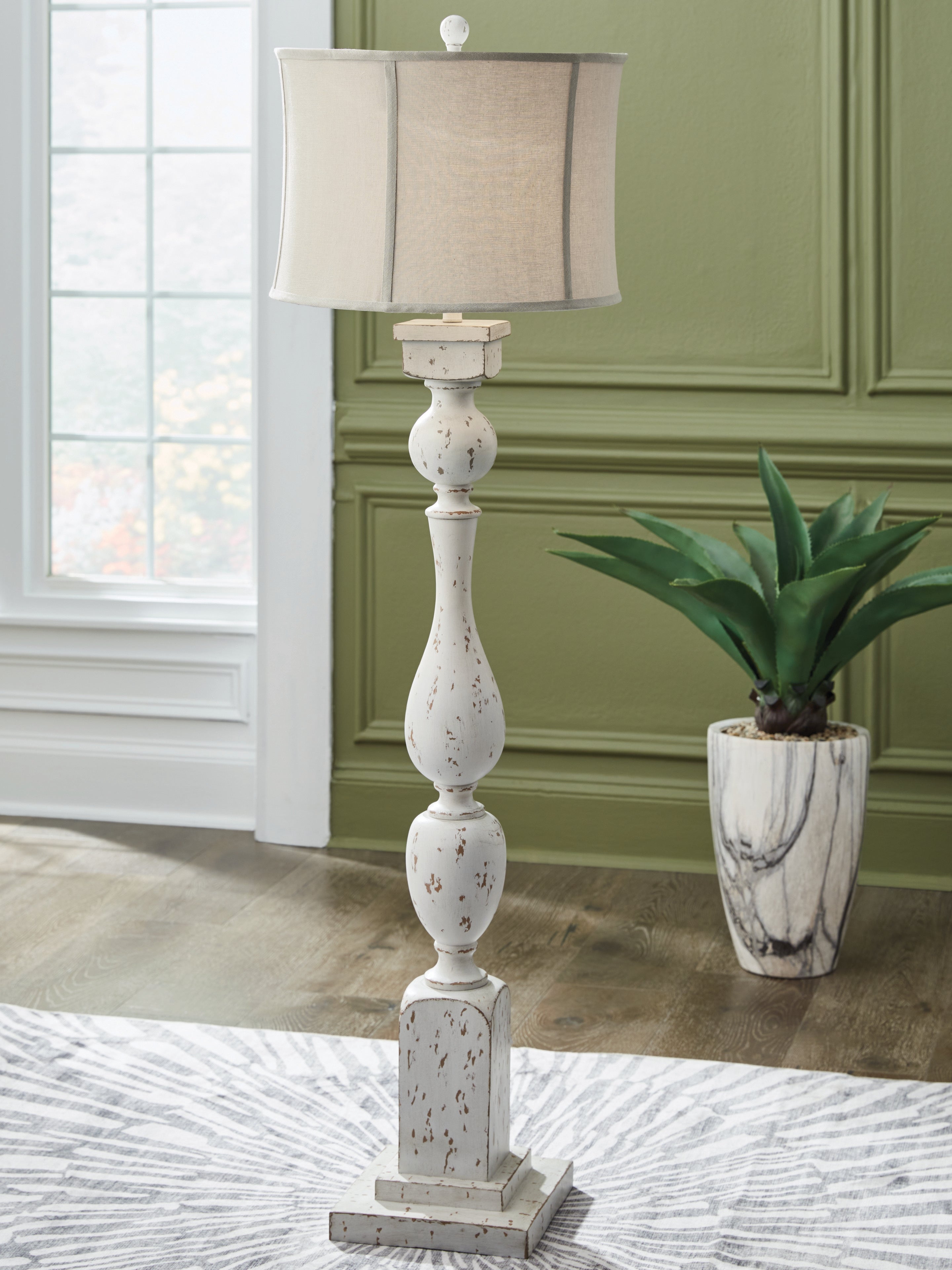Best Deals Furniture - Ashley Furniture - Madsbrook Floor Lamp - Poly Floor Lamp (1/CN) - L235921