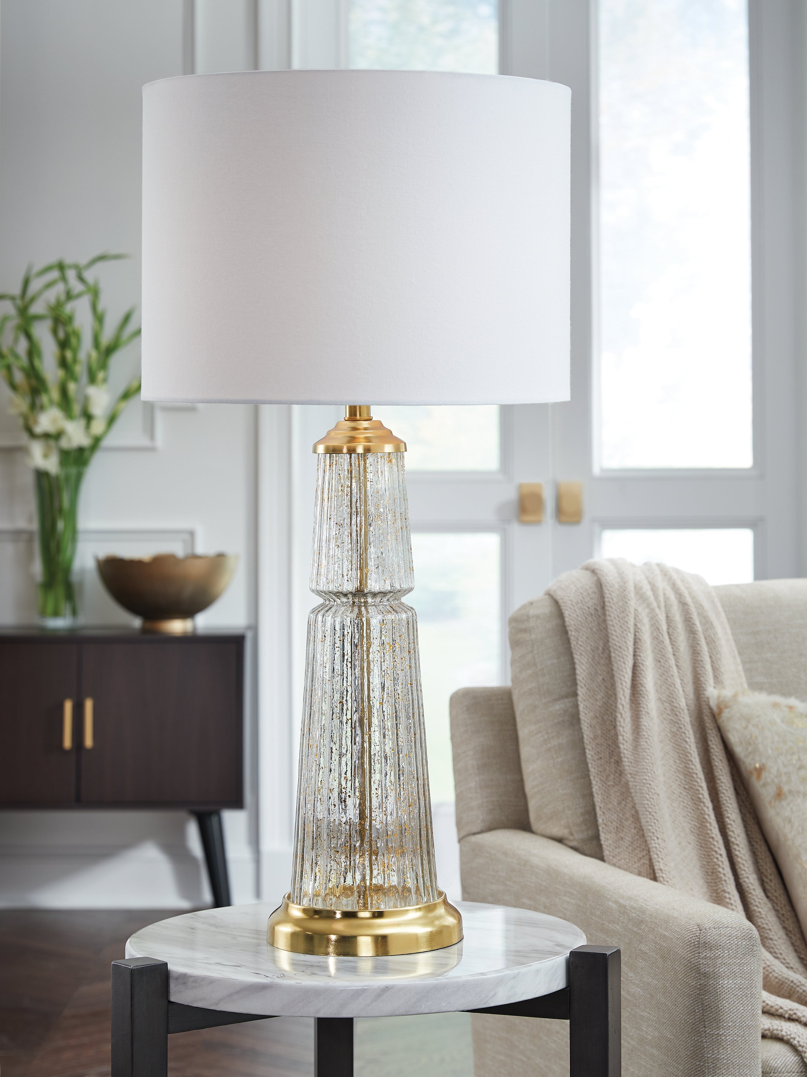 Best Deals Furniture - Ashley Furniture - Bakersboro Table Lamp - Glass Table Lamp (1/CN) - L430884