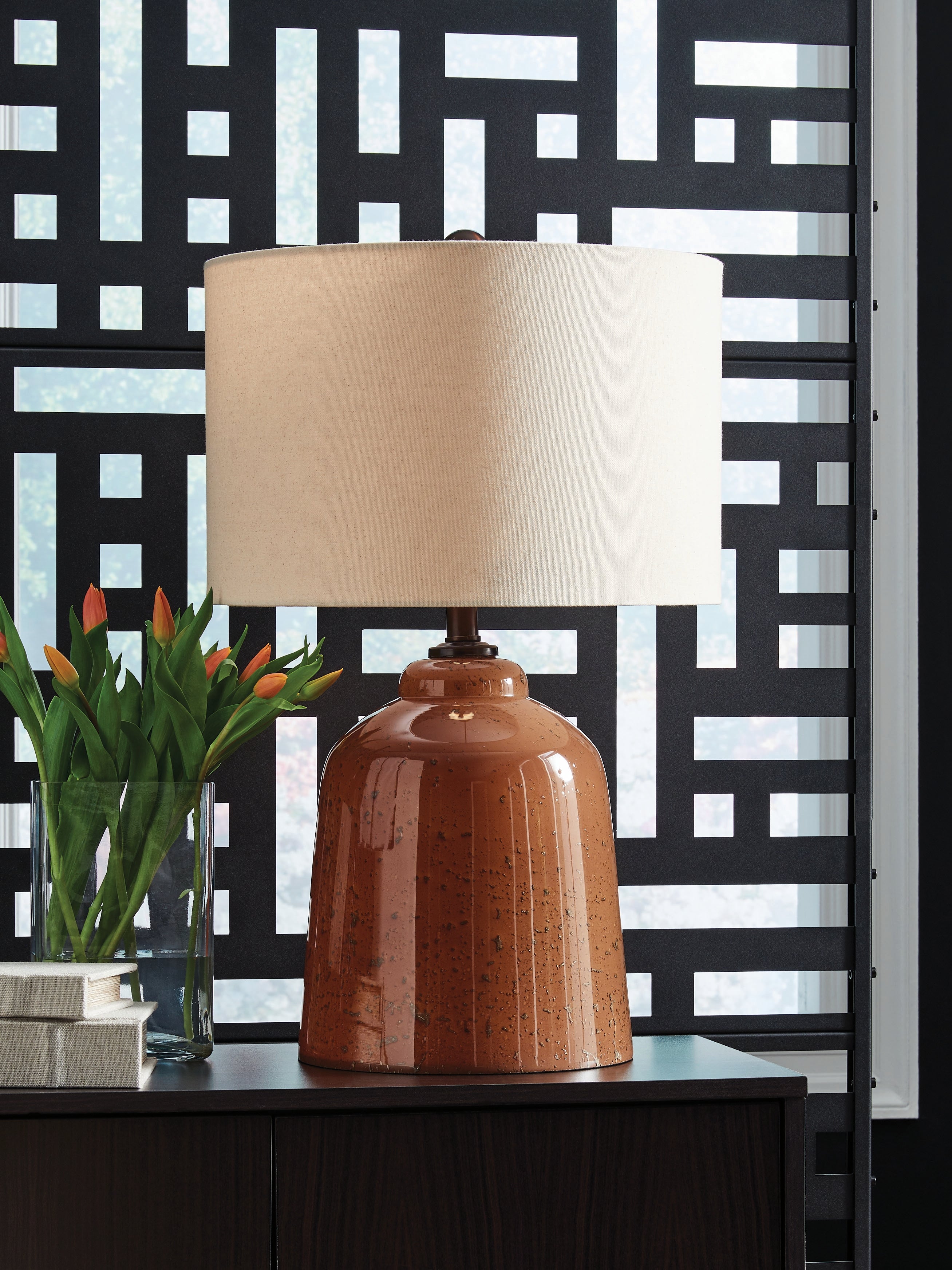 Best Deals Furniture - Ashley Furniture - Aaleahya Table Lamp - Glass Table Lamp (1/CN) - L430904