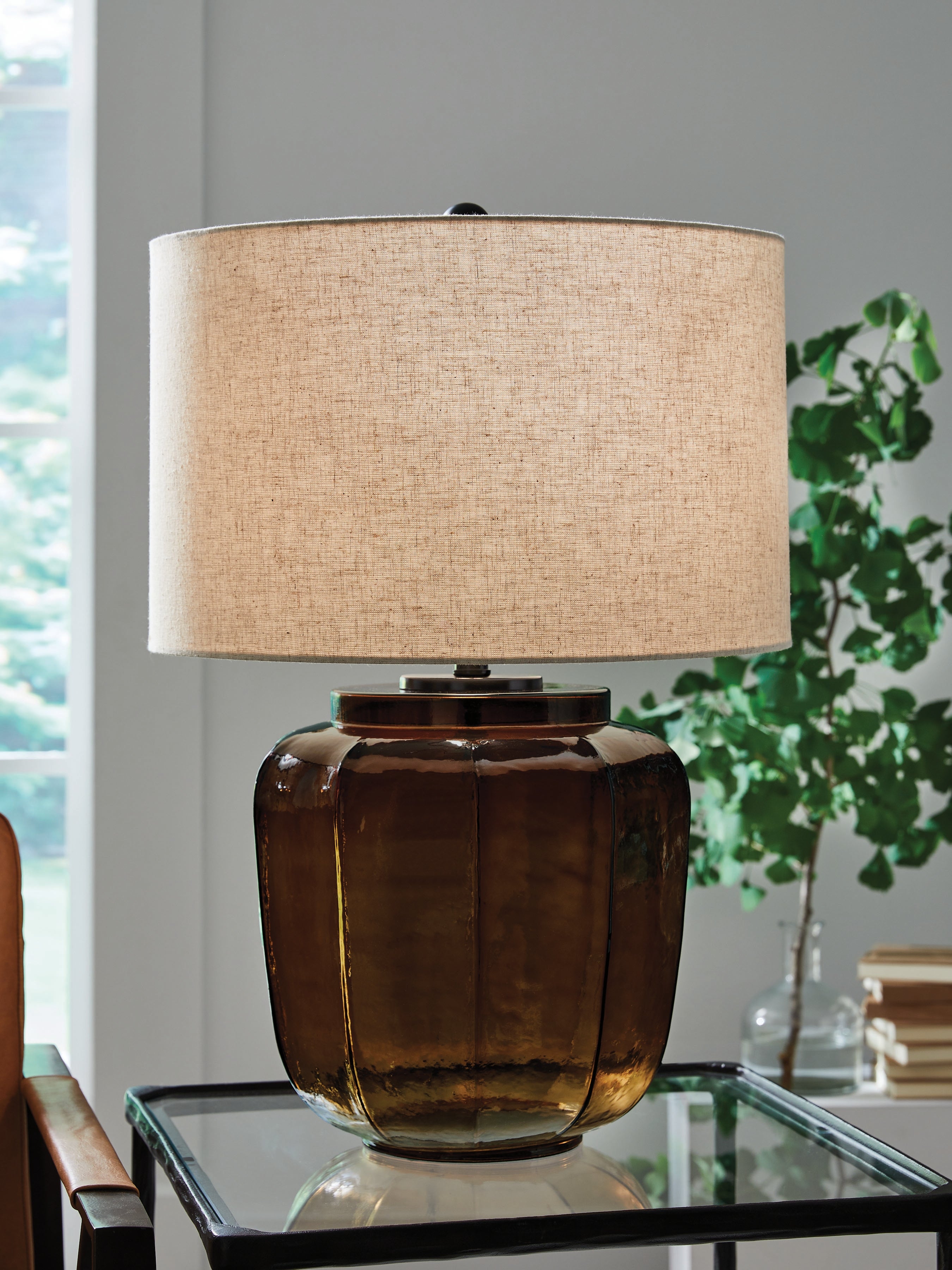 Best Deals Furniture - Ashley Furniture - Bainmore Table Lamp - Glass Table Lamp (1/CN) - L430914