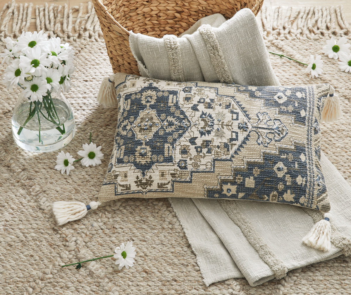 Best Deals Furniture - Ashley Furniture - Winbury Pillow (Set of 4) - Pillow (4/CS) / Blue/Tan/White - A1001035
