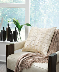Kydner Pillow