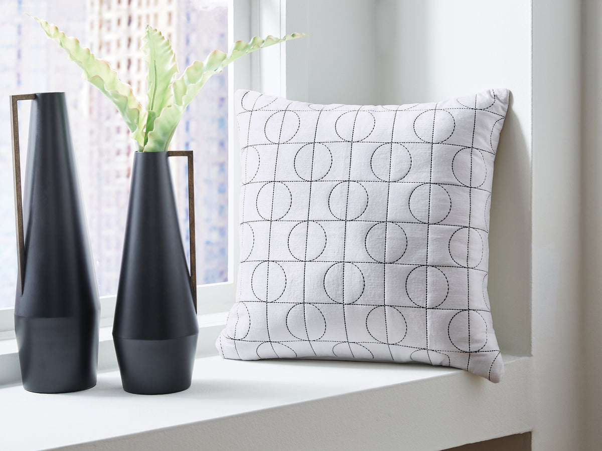 Best Deals Furniture - Ashley Furniture - Kydner Pillow (Set of 4) - Pillow (4/CS) / White/Black - A1001107