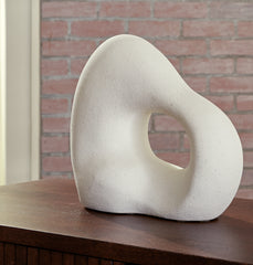 Best Deals Furniture - Ashley Furniture - Arthrow Sculpture - Sculpture / Off White - A2000649