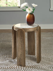 Best Deals Furniture - Ashley Furniture - Gavrilley Accent Table - Accent Table - A4000722