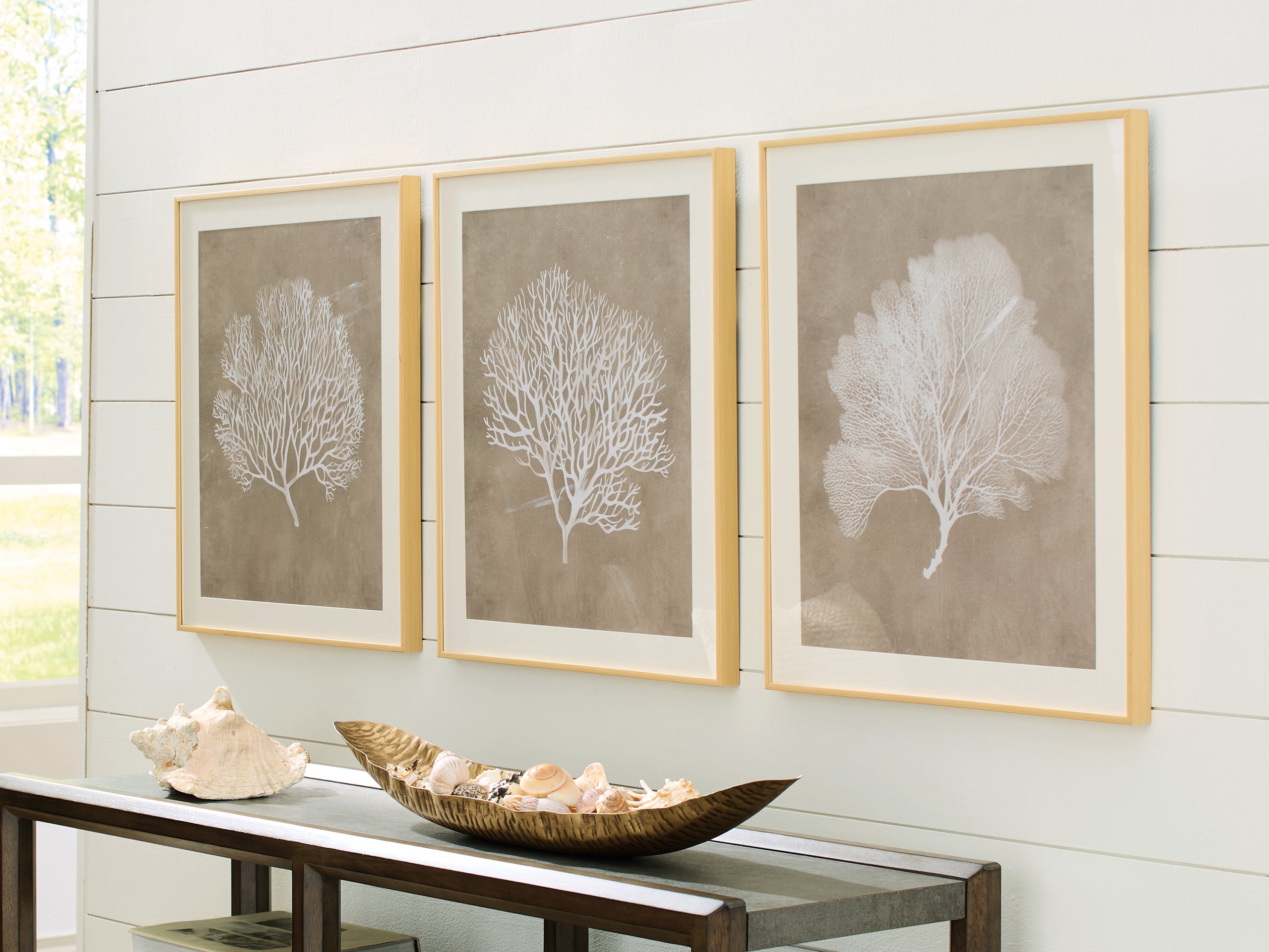 Best Deals Furniture - Ashley Furniture - Hendridge Wall Art (Set of 3) - Wall Art Set (3/CN) / Taupe/White - A8000486