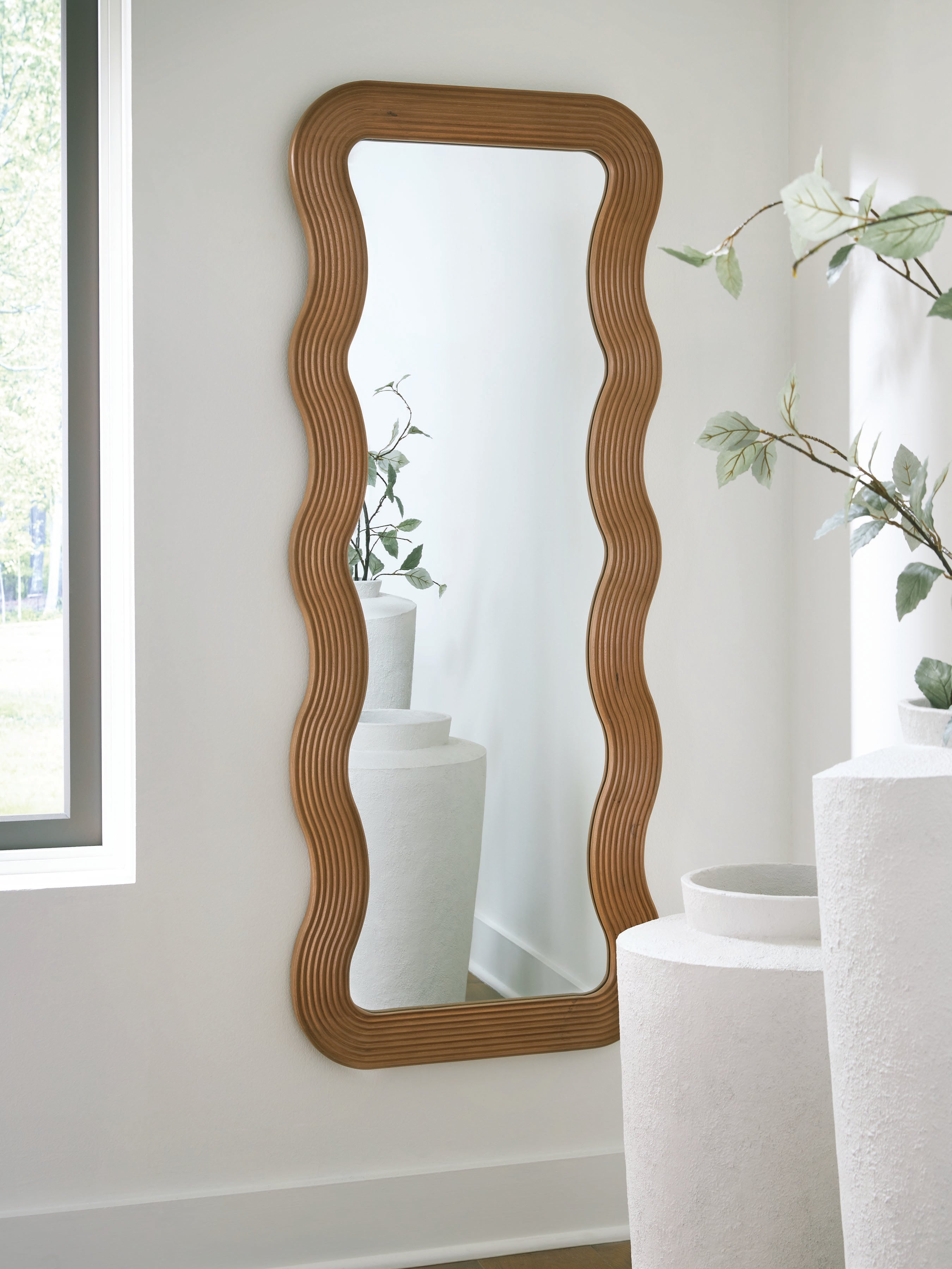 Best Deals Furniture - Ashley Furniture - Ellisonville Floor Mirror - Floor Mirror - A8010413