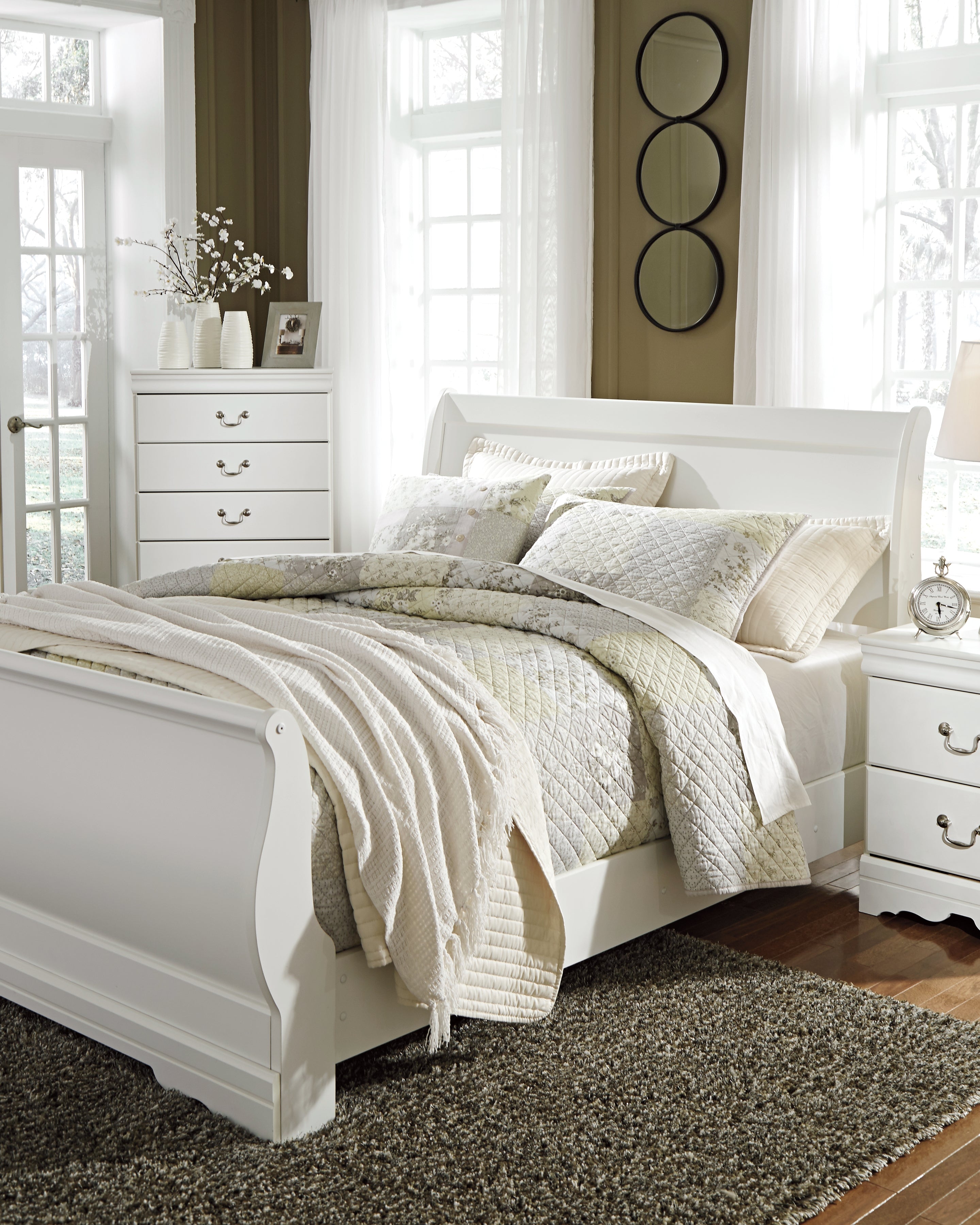 Best Deals Furniture - Ashley Furniture - Anarasia Queen Sleigh Bed with Chest of Drawers and Nightstand - Queen Sleigh Bed with Chest of Drawers and Nightstand - B129B12