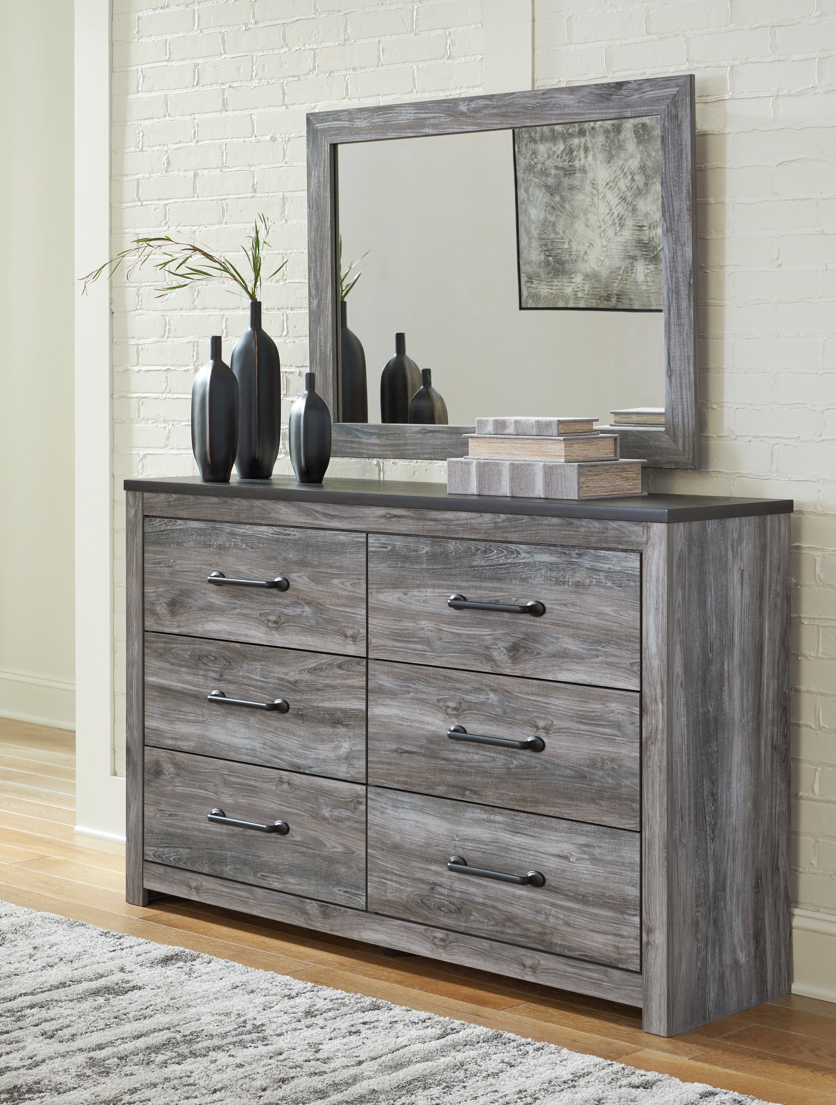 Bronyan Queen Panel Bed