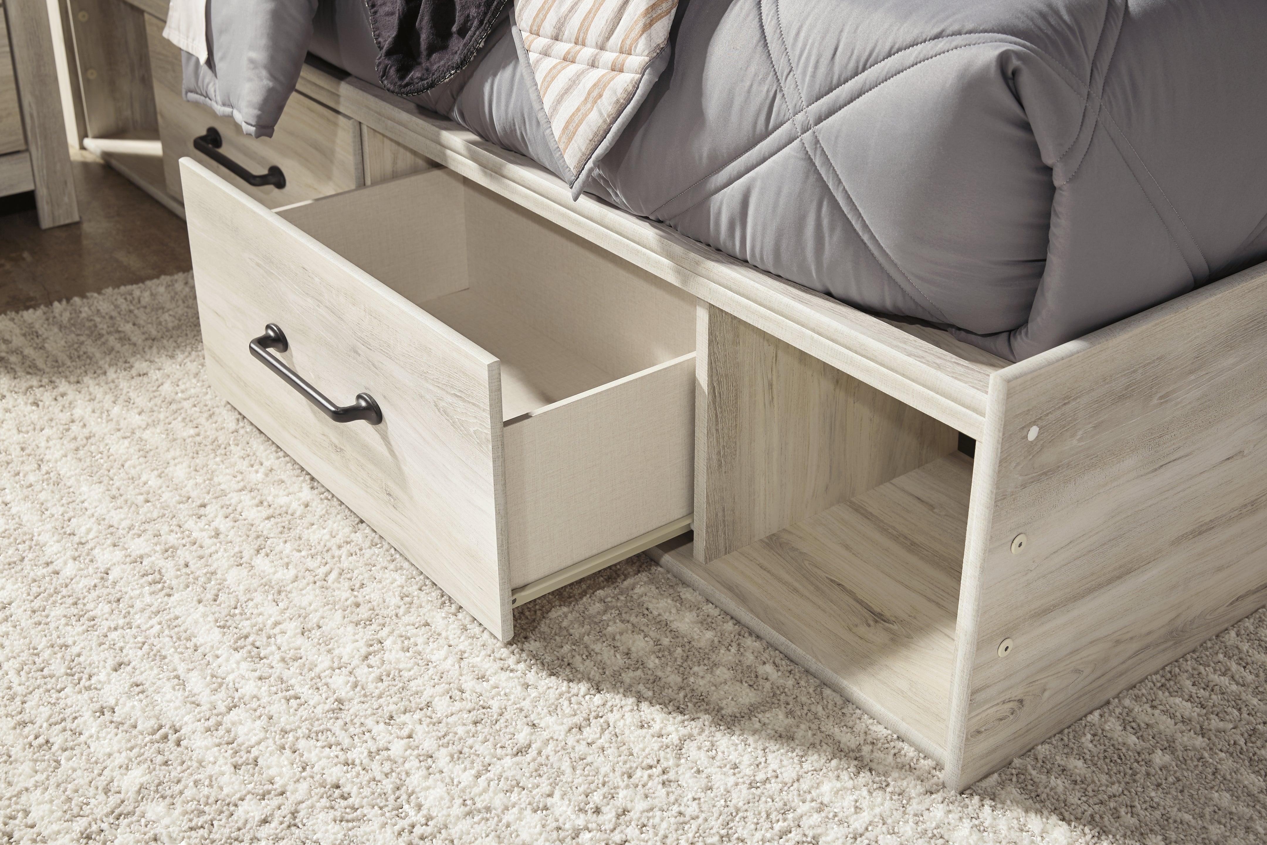 Cambeck Full Panel Bed