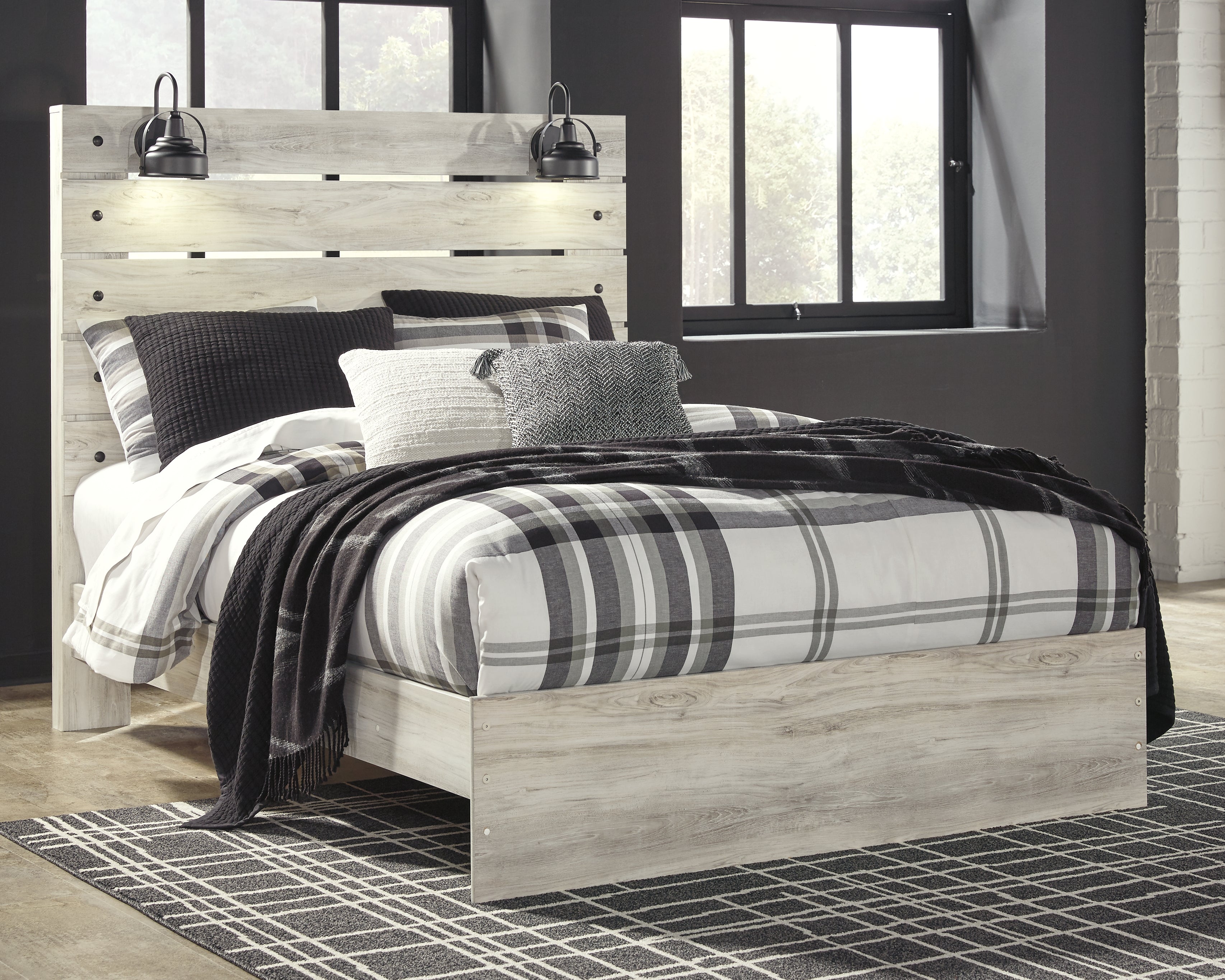 Cambeck Queen Panel Bed and Dresser