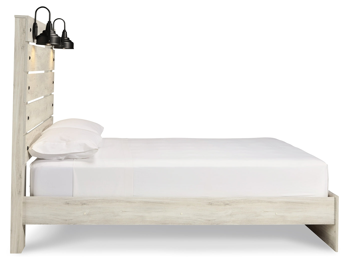 Cambeck Queen Panel Bed and Chest