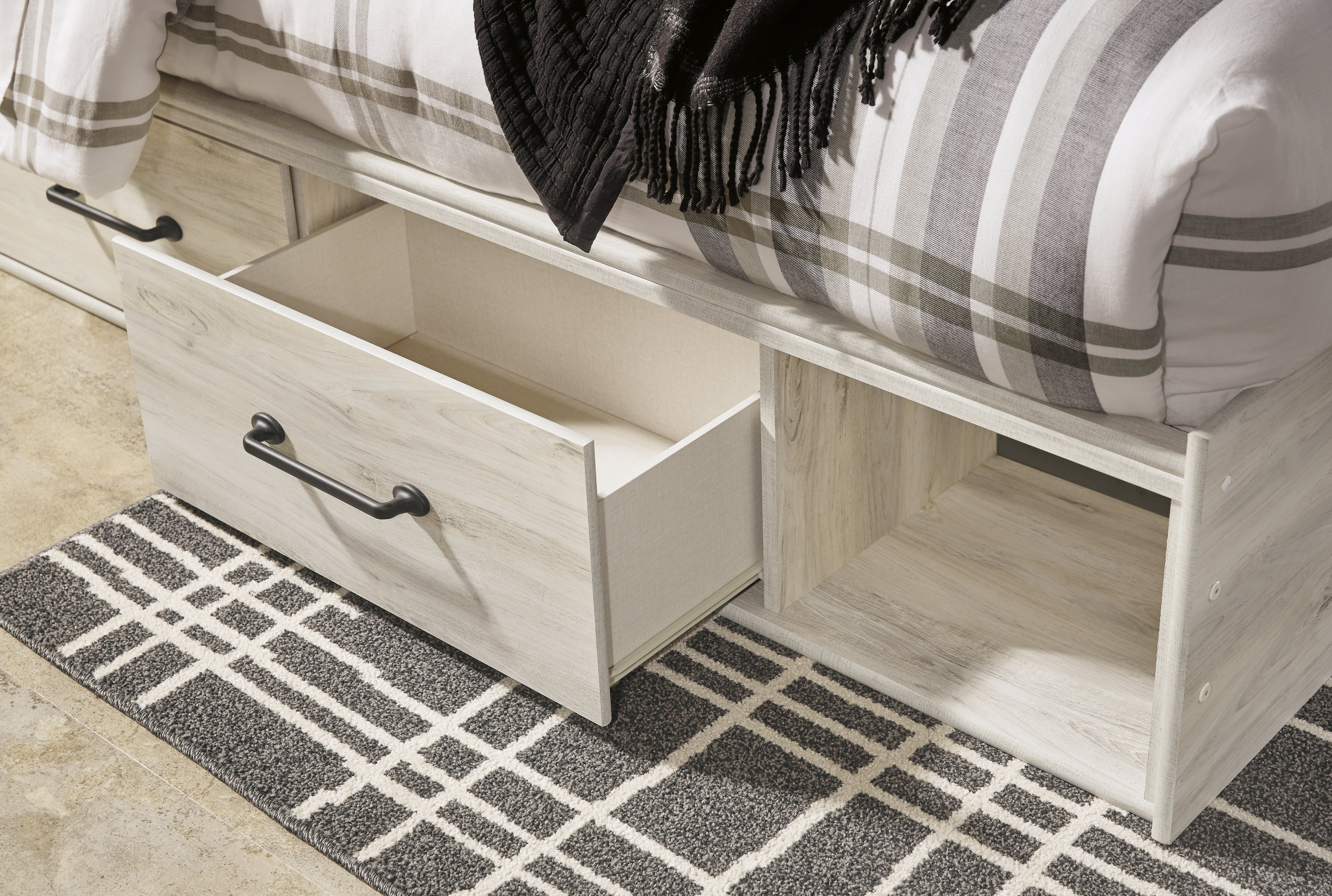 Cambeck King Panel Bed with Storage, Chest and Nightstand
