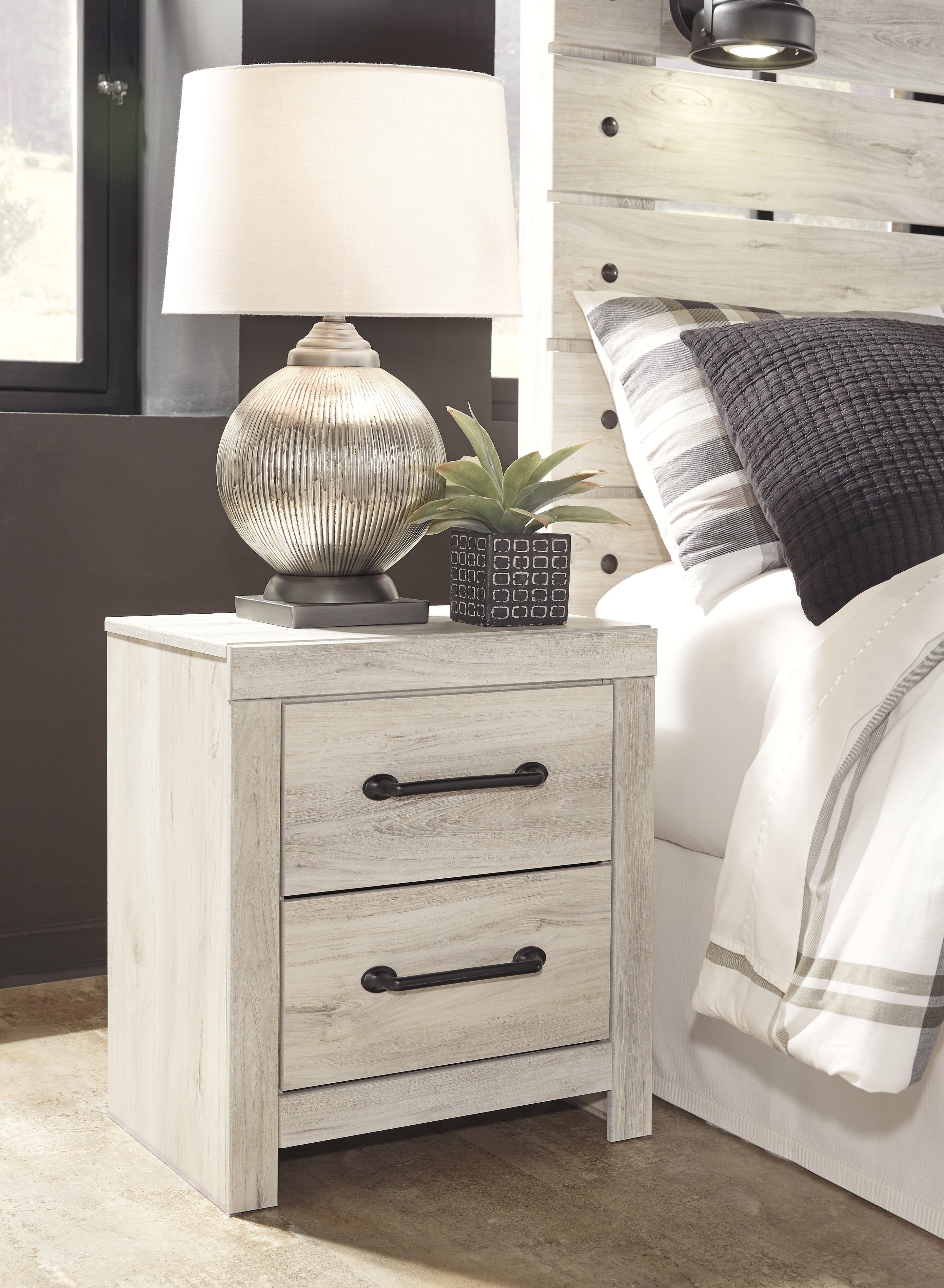 Cambeck Full Panel Bed