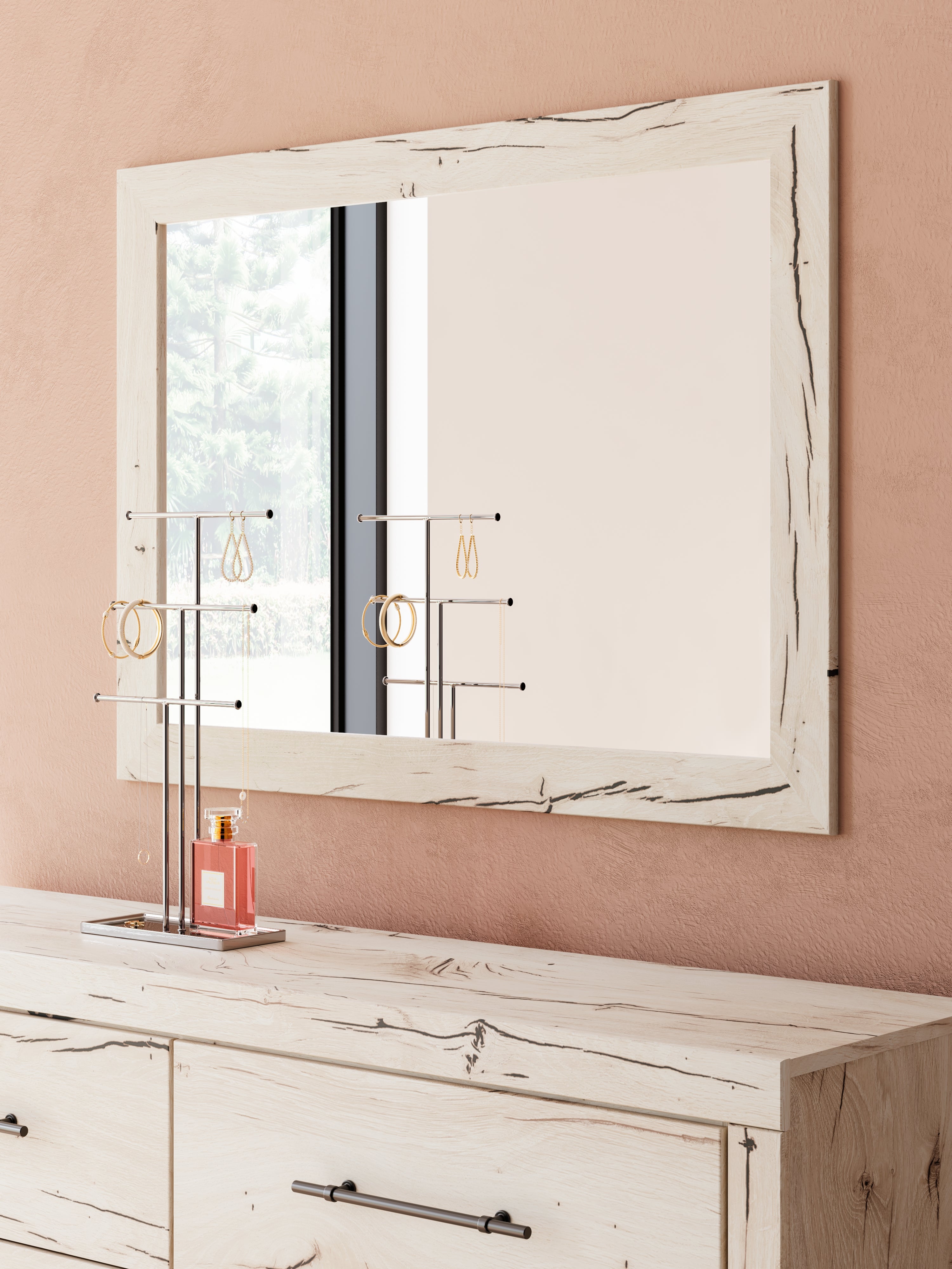 Lawroy Full Panel Bed