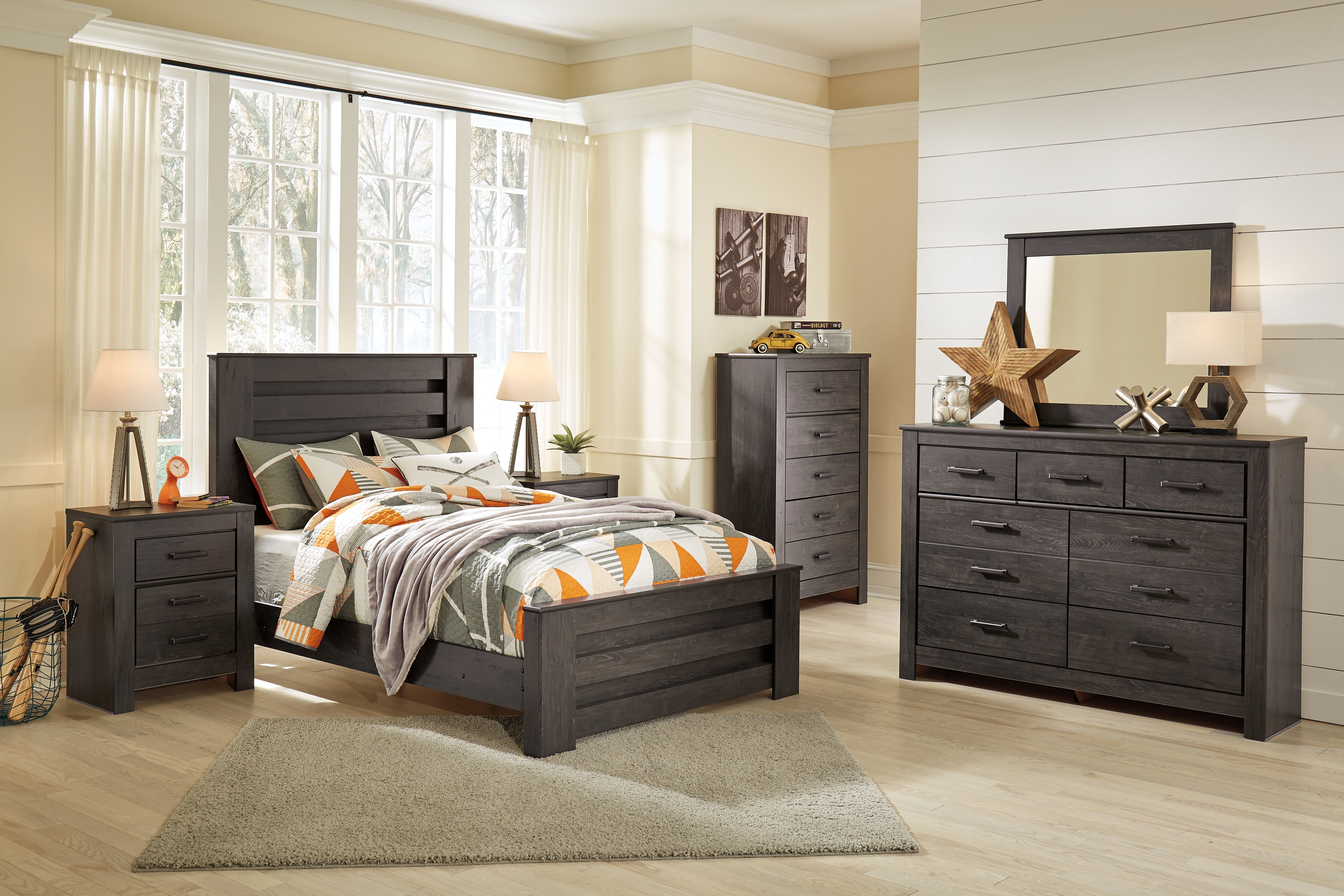 Brinxton Full Panel Bed