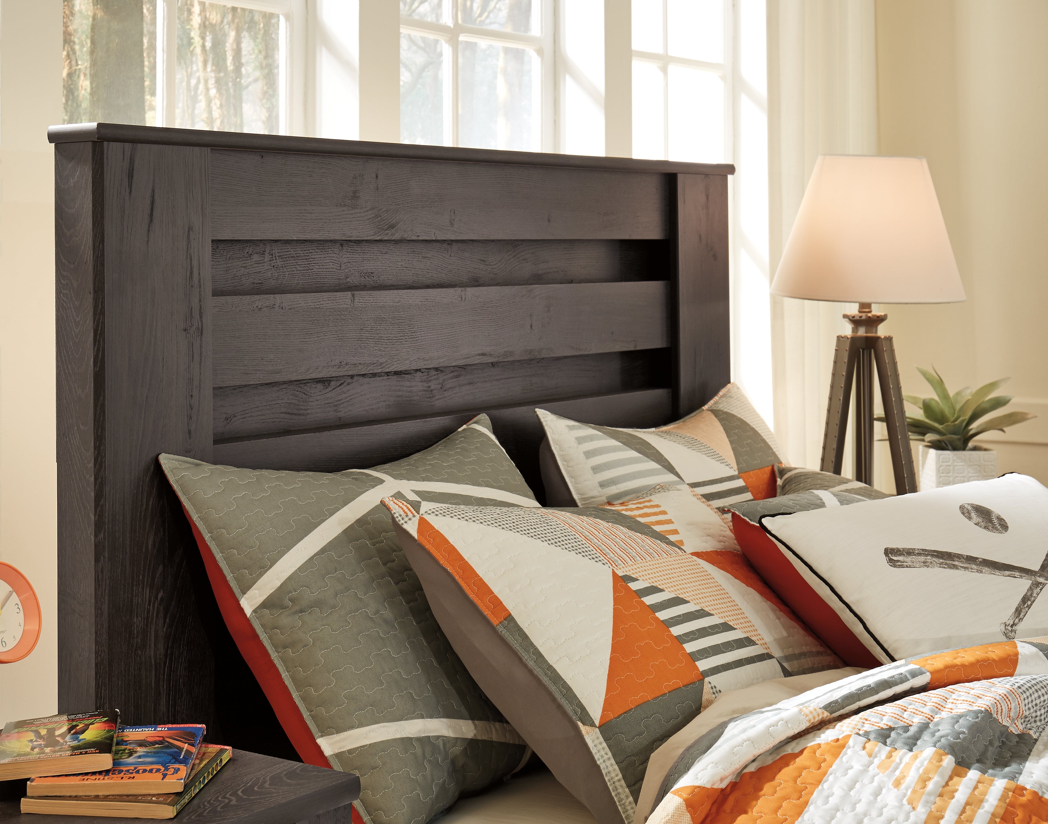 Brinxton Full Panel Headboard, Dresser and Mirror