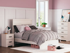 Best Deals Furniture - Ashley Furniture - Stelsie Full Panel Bed - Full Panel Bed / White - B2588B4