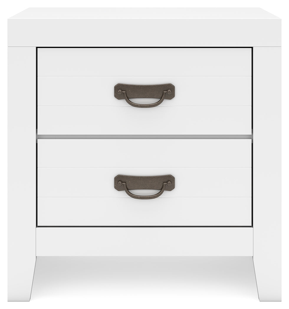 Binterglen Queen Panel Bed