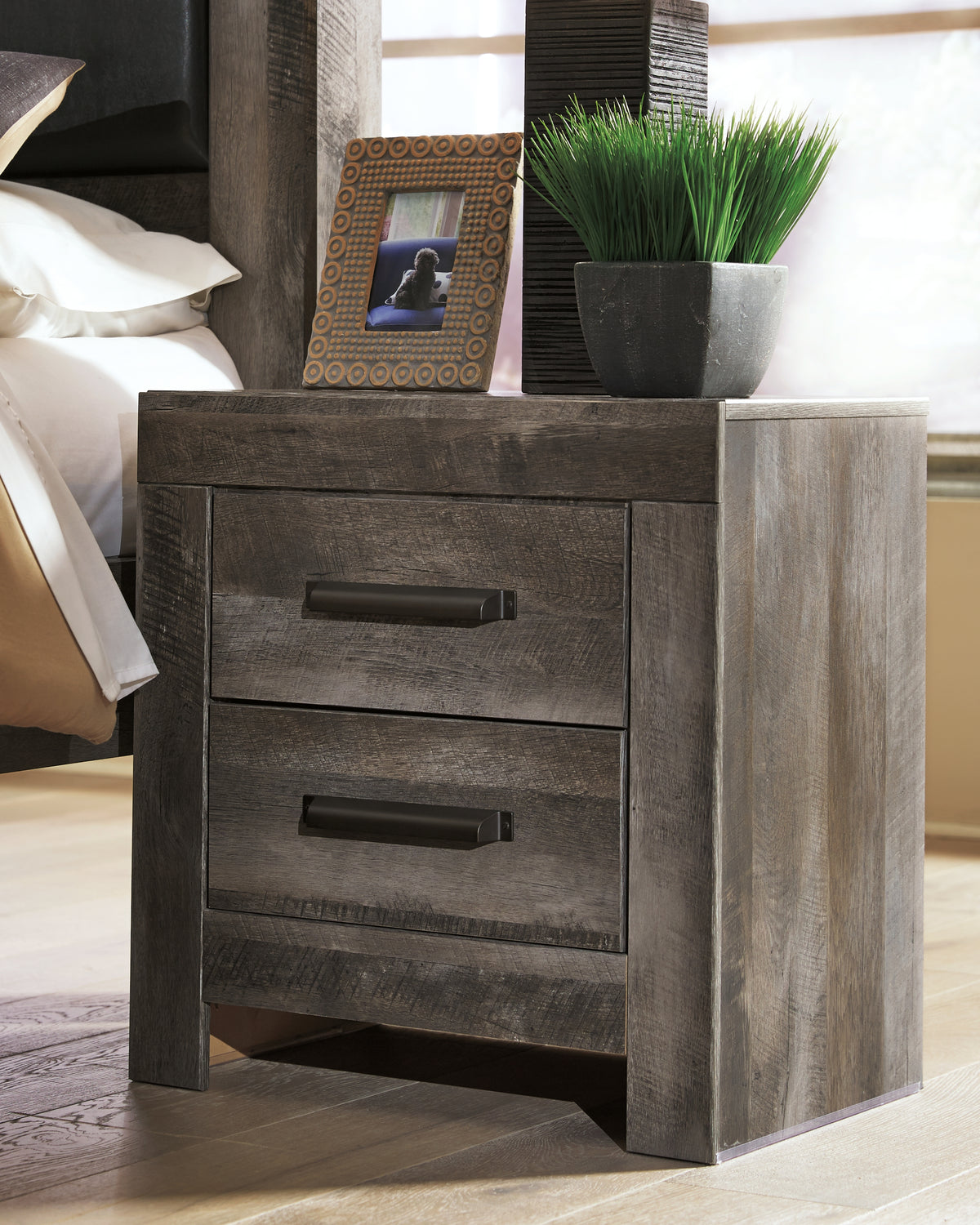 Best Deals Furniture - Ashley Furniture - Wynnlow Nightstand - Two Drawer Night Stand / Gray - B440-92