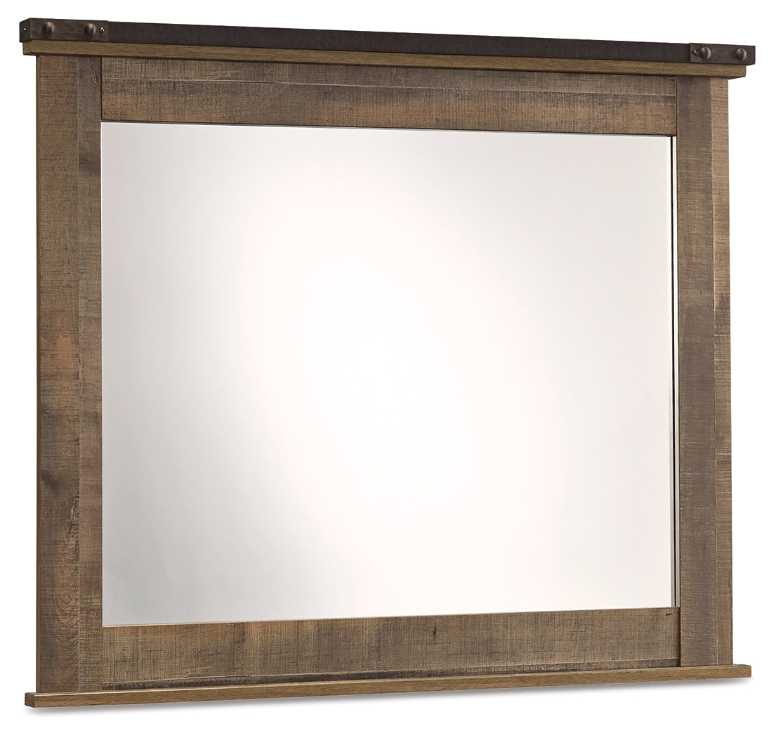 Trinell Queen Poster Bed