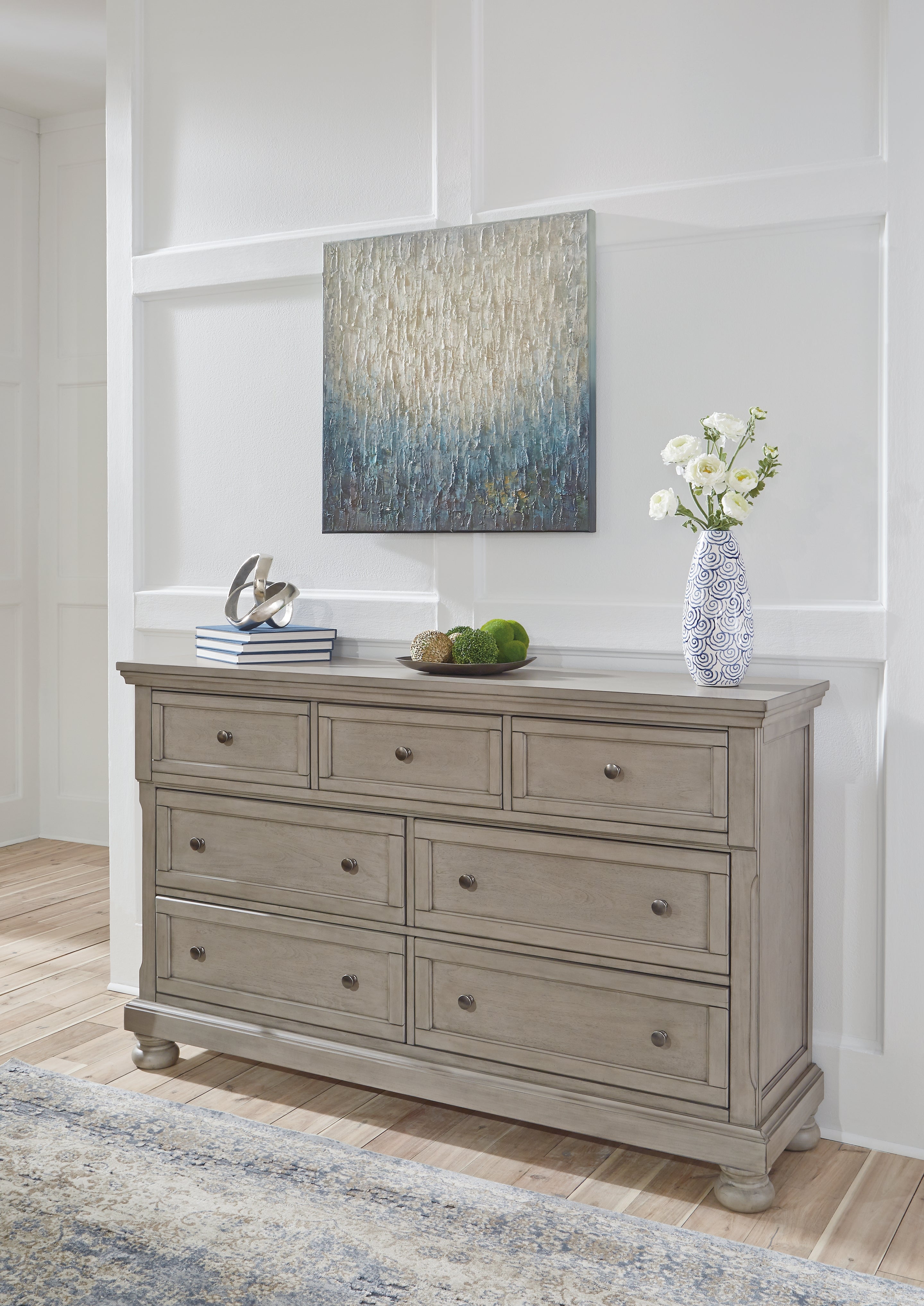 Lettner Queen Panel Bed