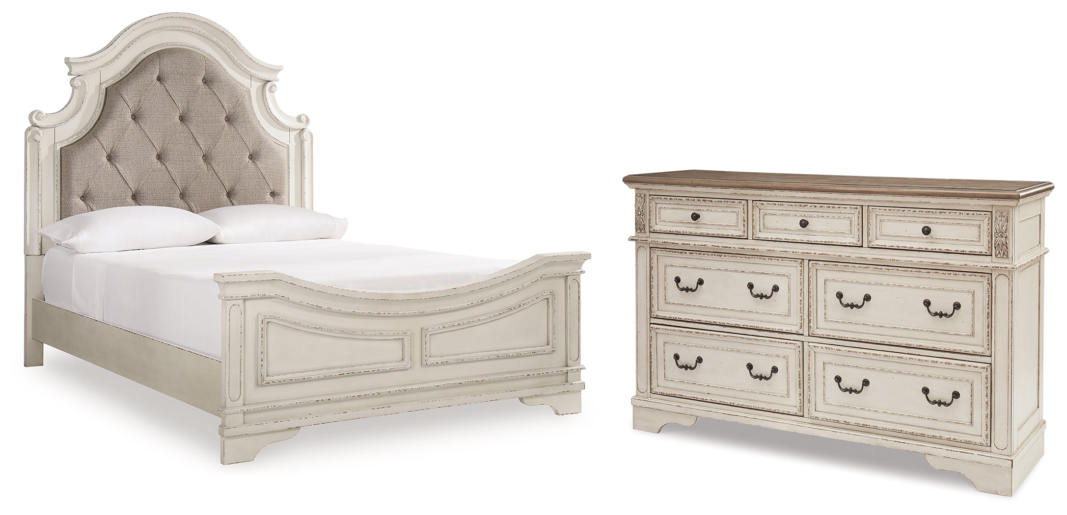 Best Deals Furniture - Ashley Furniture - Realyn Queen Panel Bed and Dresser - Queen Panel Bed and Dresser - B743B72