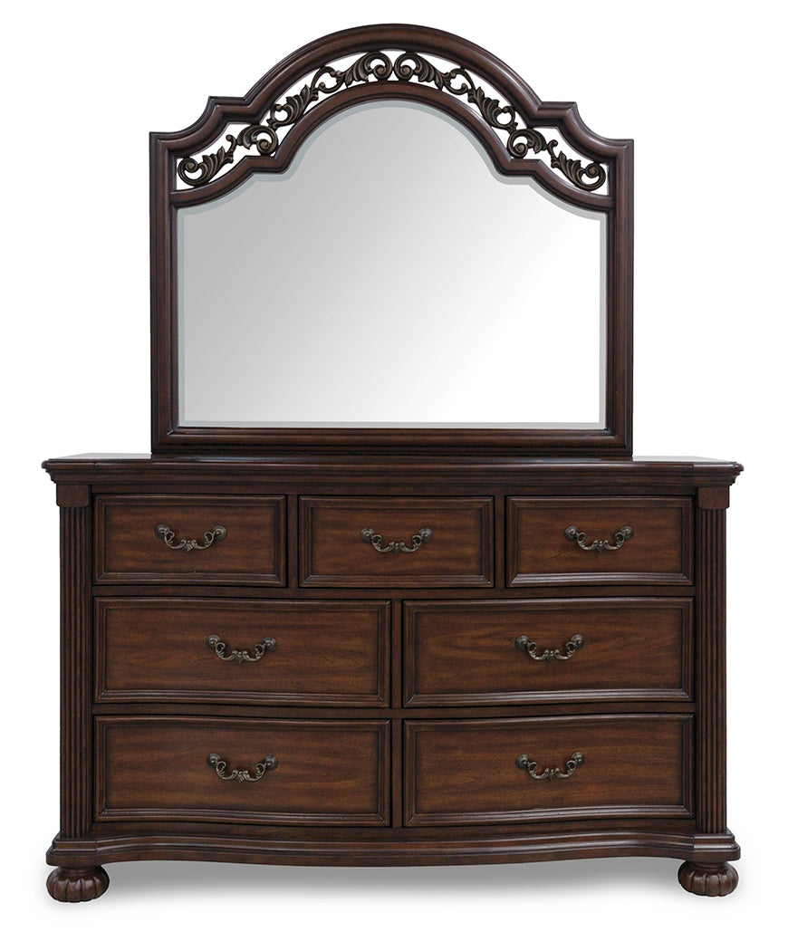 Lavinton Queen Poster Bed