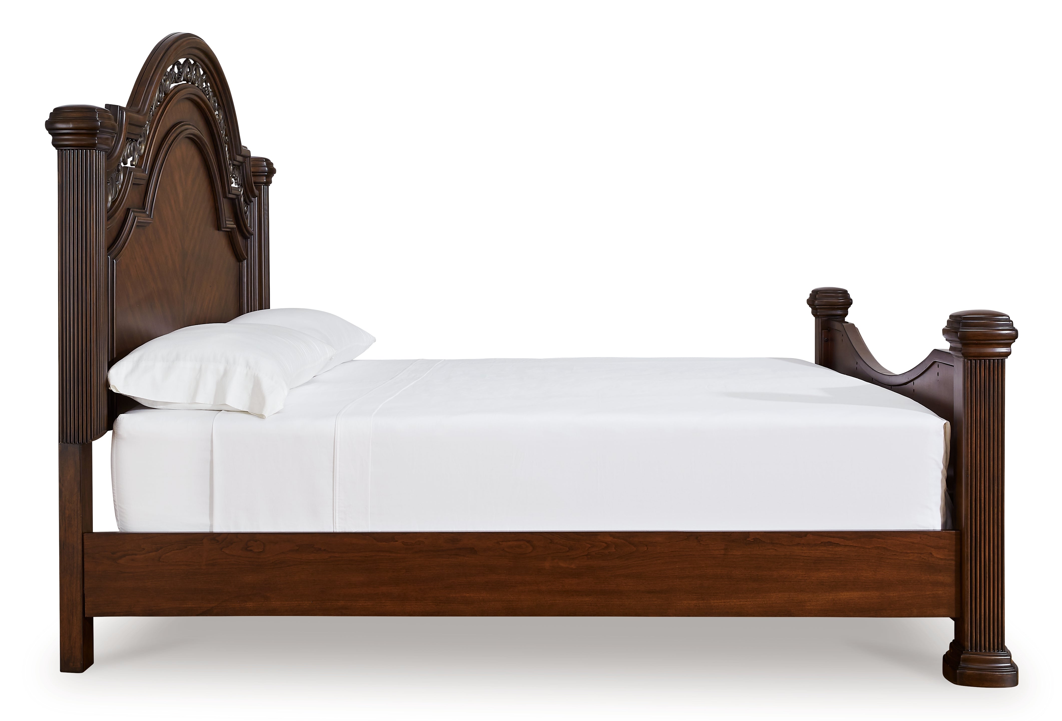 Lavinton Queen Poster Bed