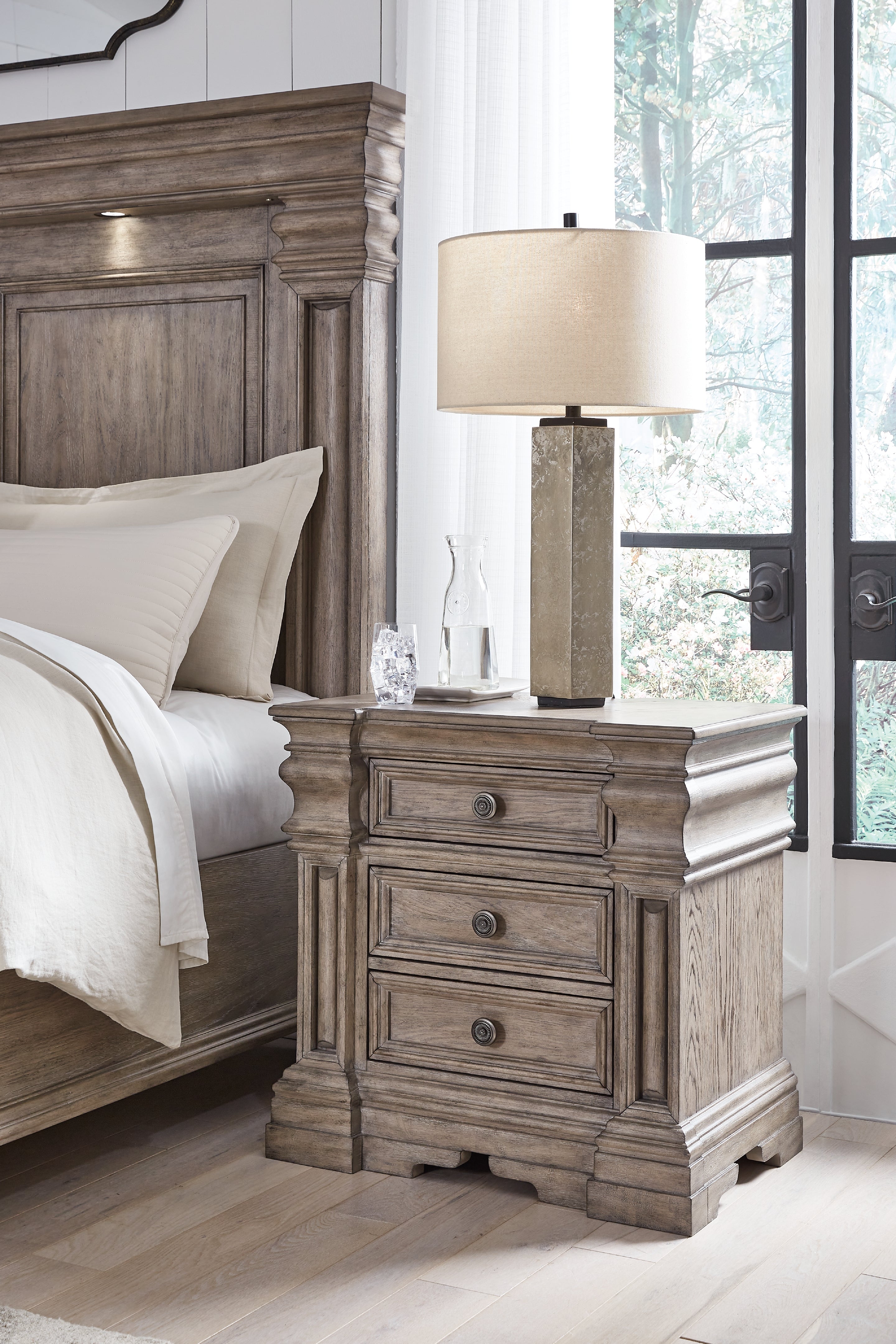 Blairhurst Queen Panel Bed