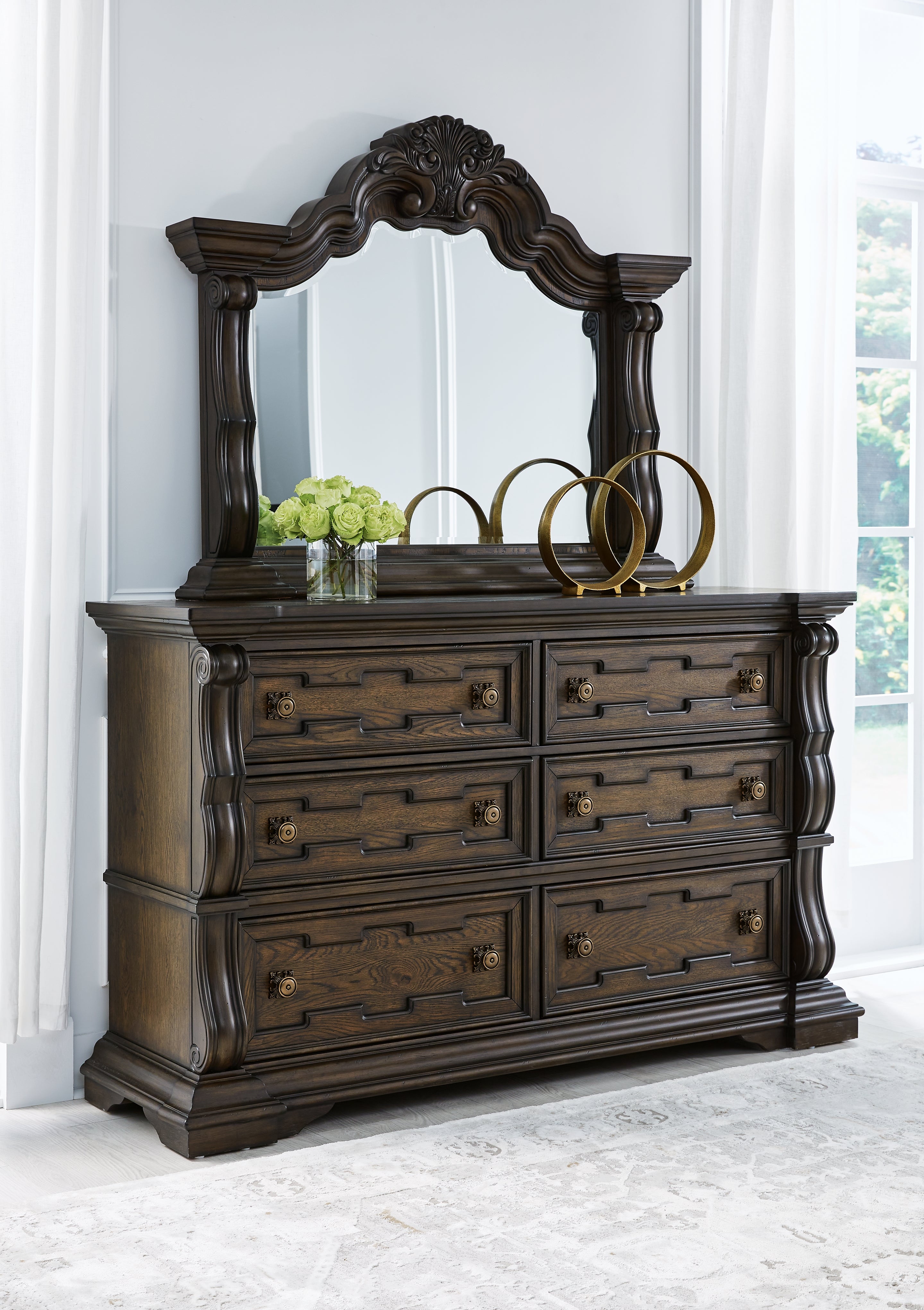 Maylee Queen Upholstered Bed