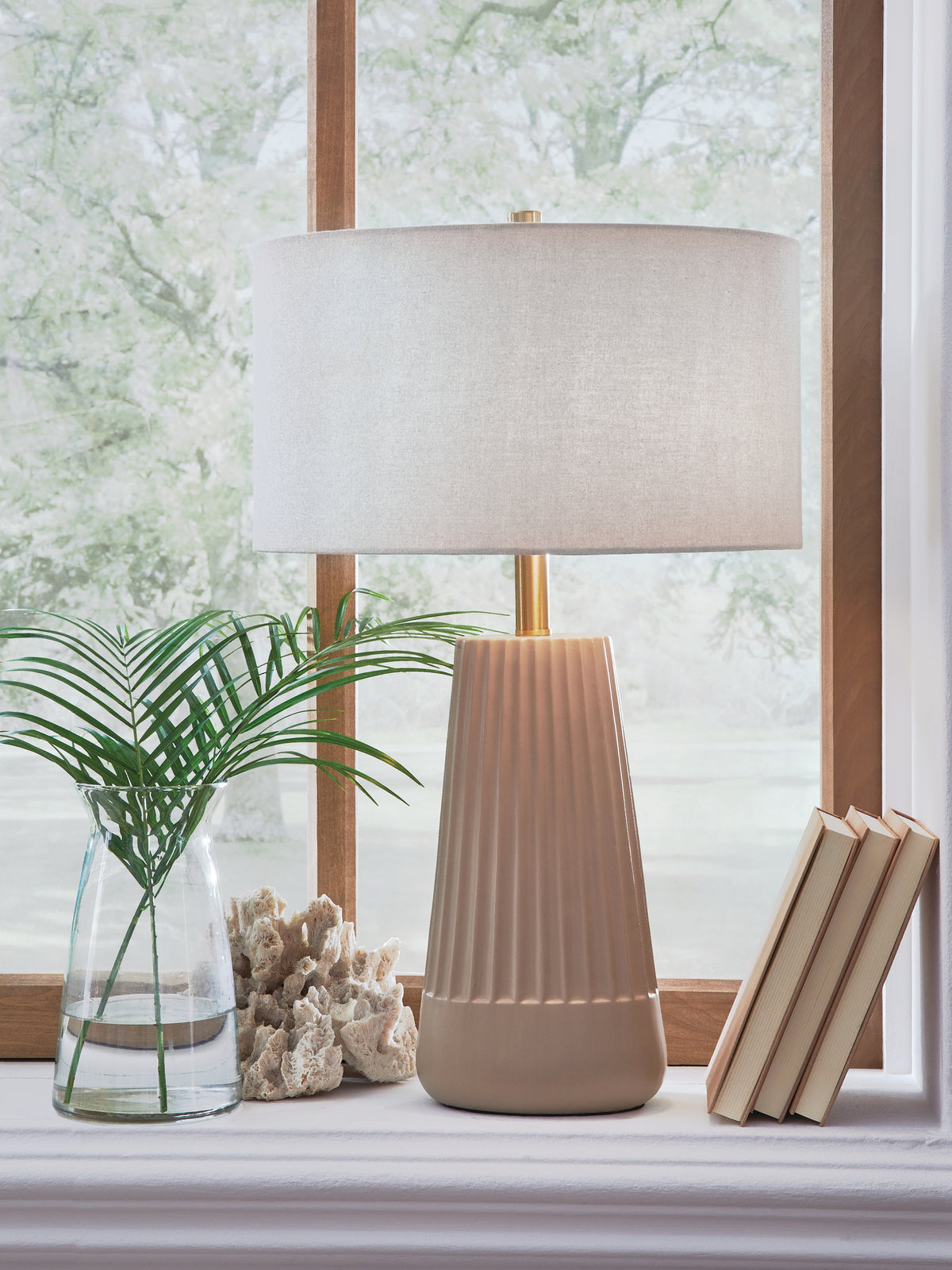 Best Deals Furniture - Ashley Furniture - Dellner Table Lamp - Ceramic Table Lamp (1/CN) - L100854