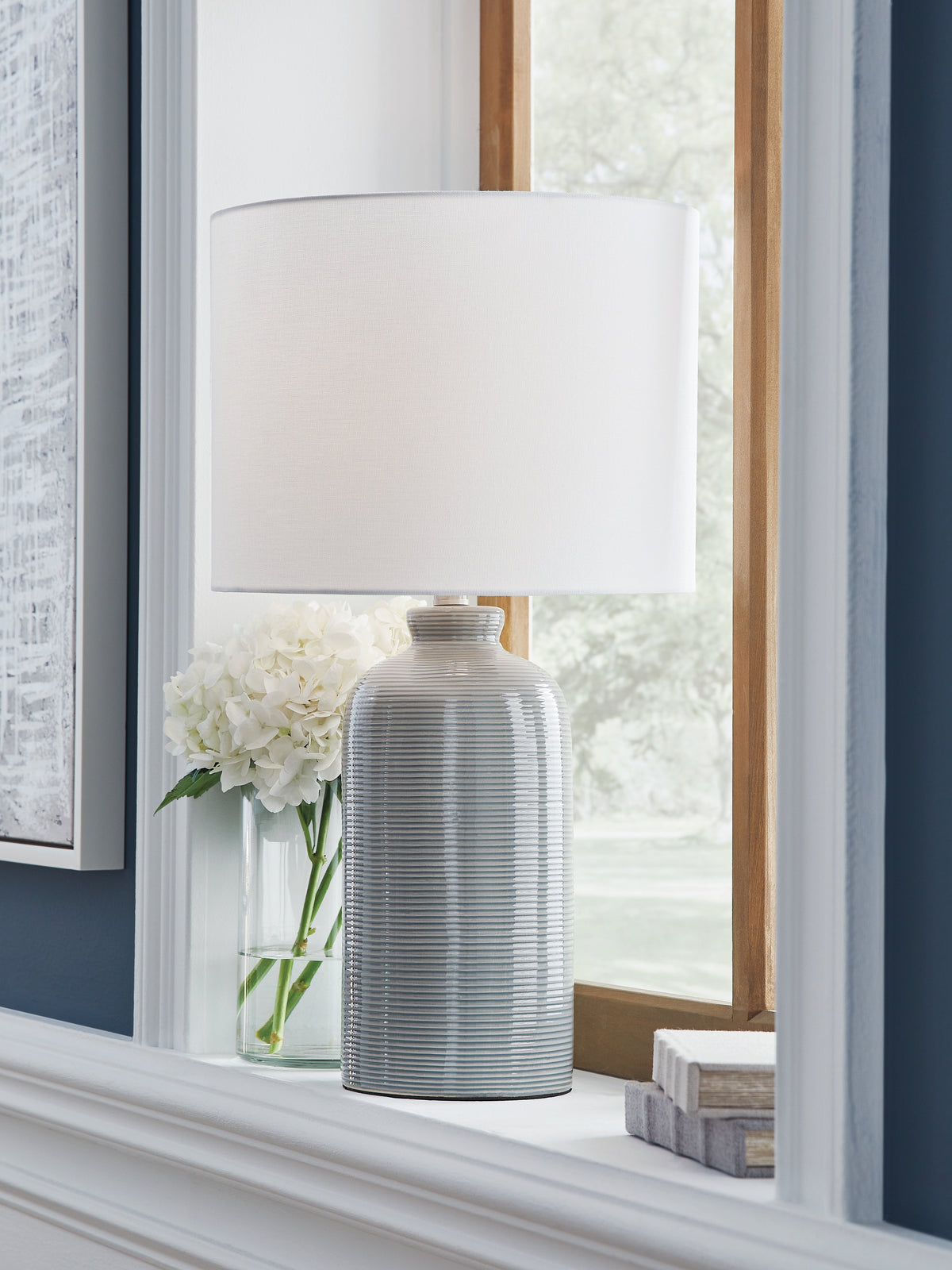 Best Deals Furniture - Ashley Furniture - Wimlow Table Lamp - Ceramic Table Lamp (1/CN) - L100924