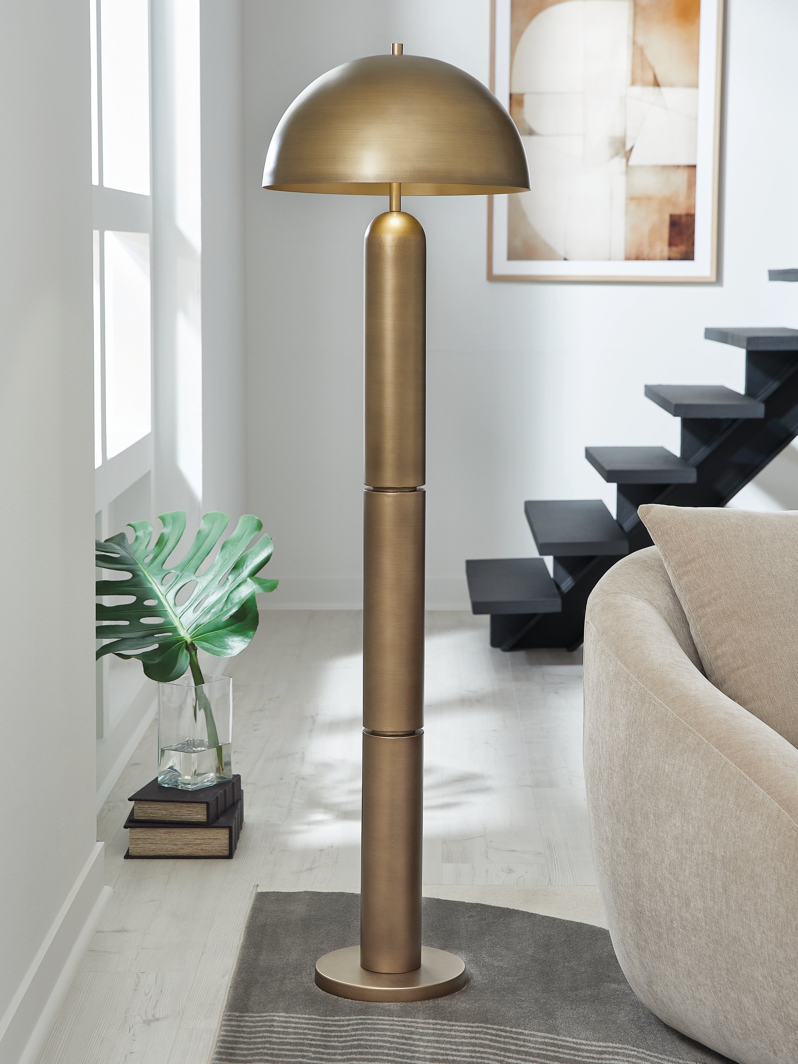 Best Deals Furniture - Ashley Furniture - Wendfield Floor Lamp - Metal Floor Lamp (1/CN) / Antique Gold Finish - L208511
